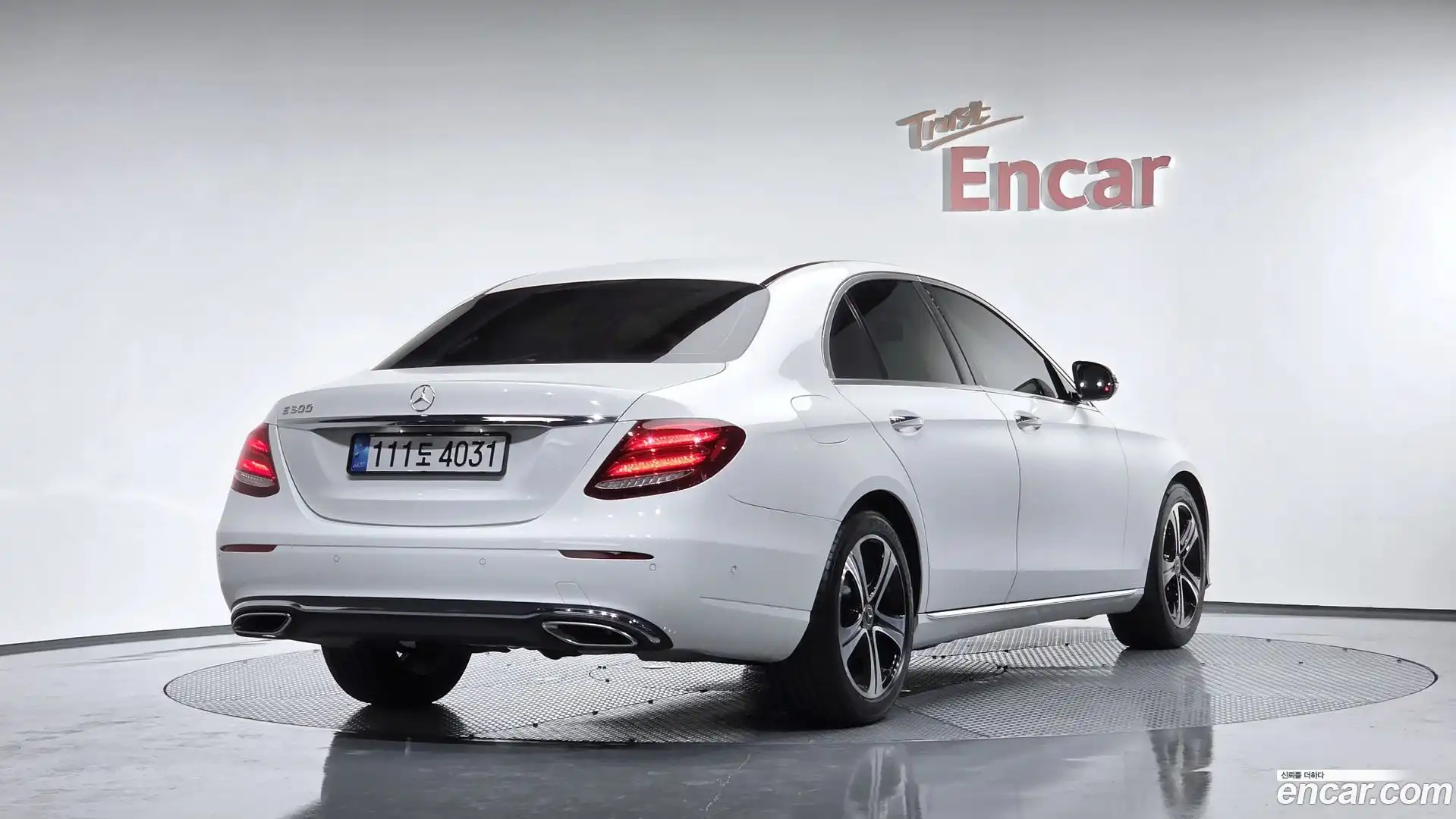 E-Class Mercedes-Benz 2018.0-OUTER-002