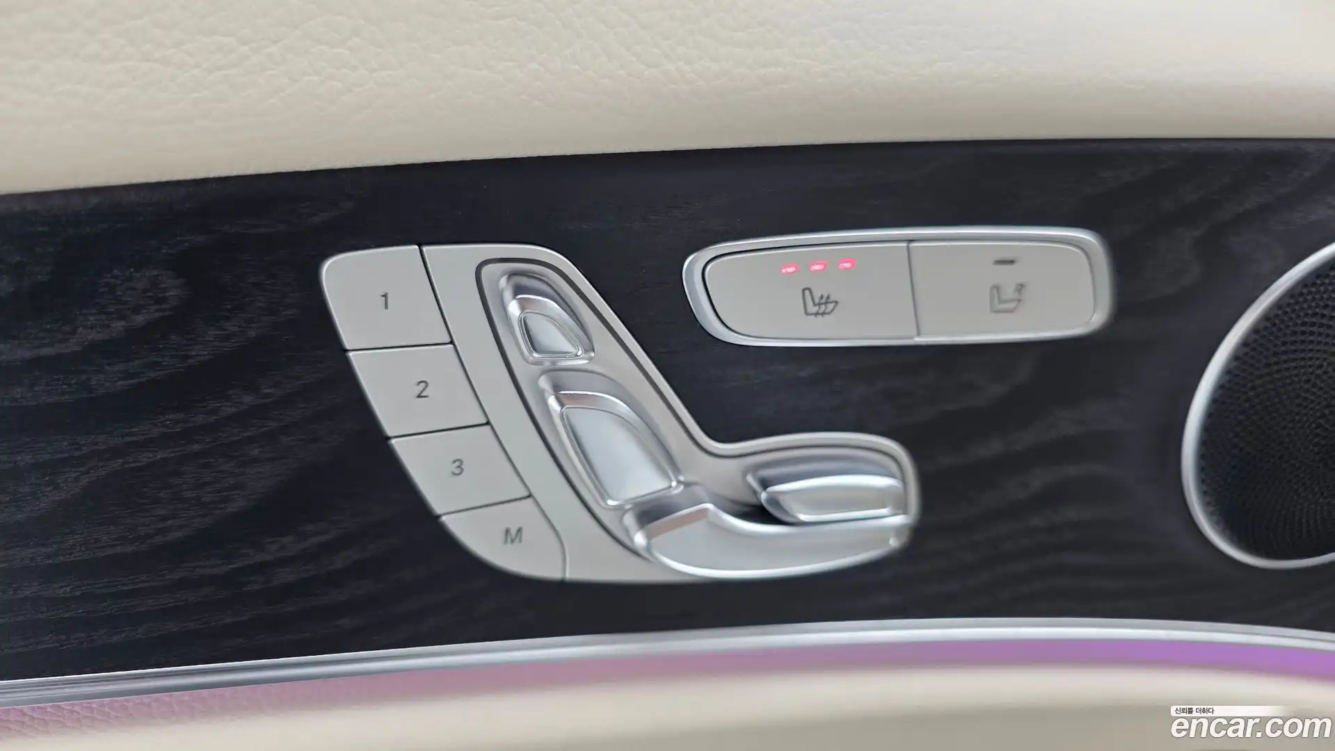 E-Class Mercedes-Benz 2018.0-OPTION-021