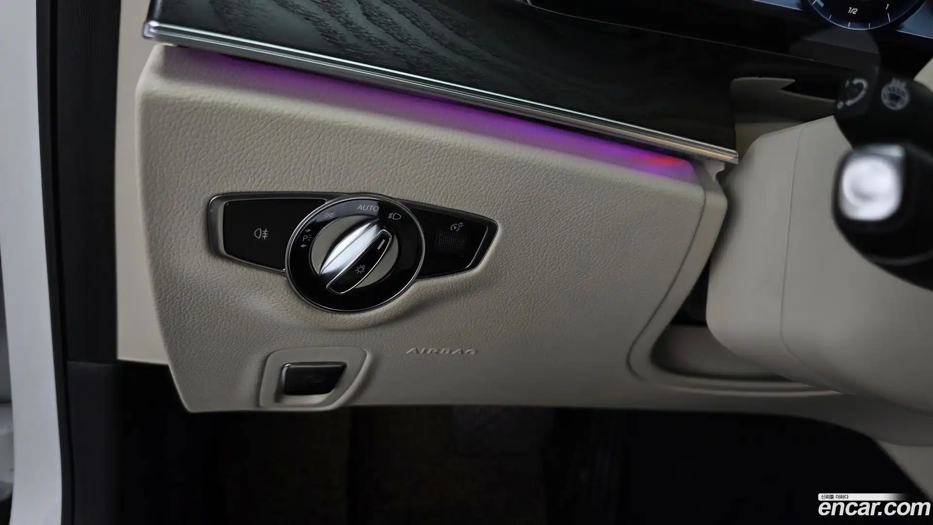 E-Class Mercedes-Benz 2018.0-OPTION-024