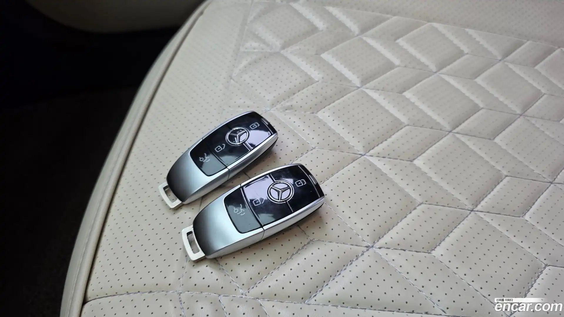 E-Class Mercedes-Benz 2018.0-OPTION-041