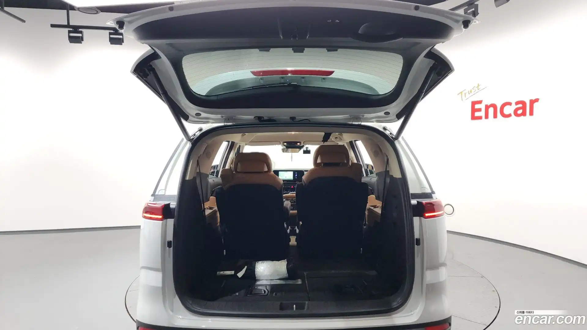 Canival Kia 2023.6-OPTION-023