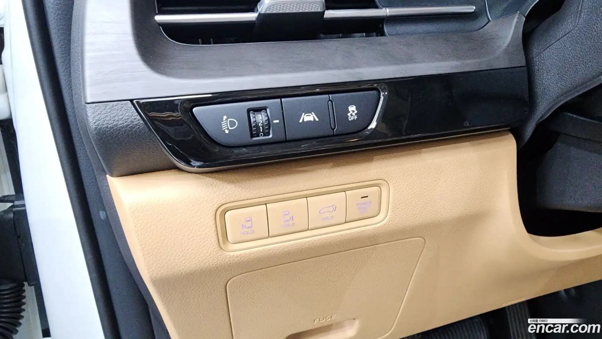 Canival Kia 2023.6-OPTION-041