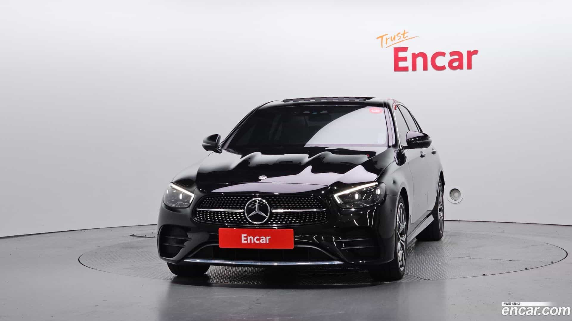 E-Class Mercedes-Benz 2022.7-OUTER-003