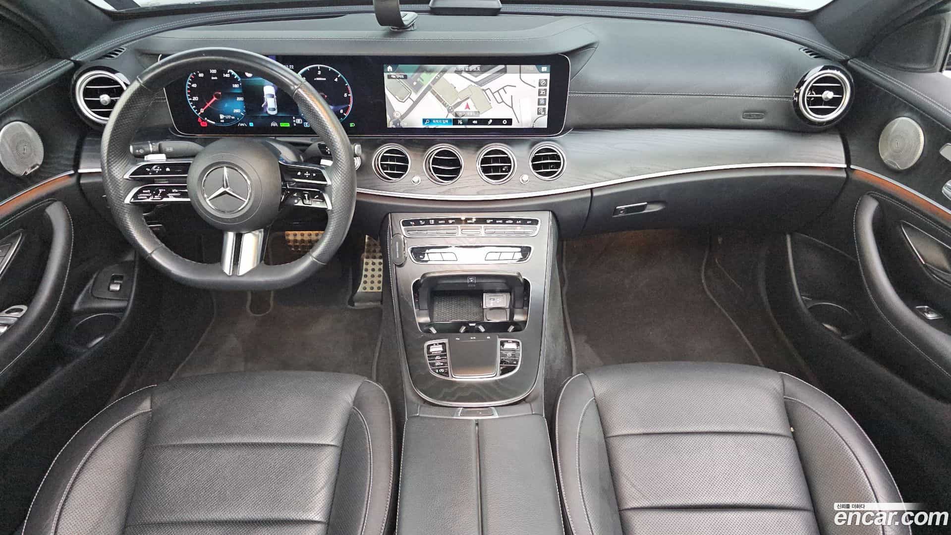 E-Class Mercedes-Benz 2022.7-INNER-007