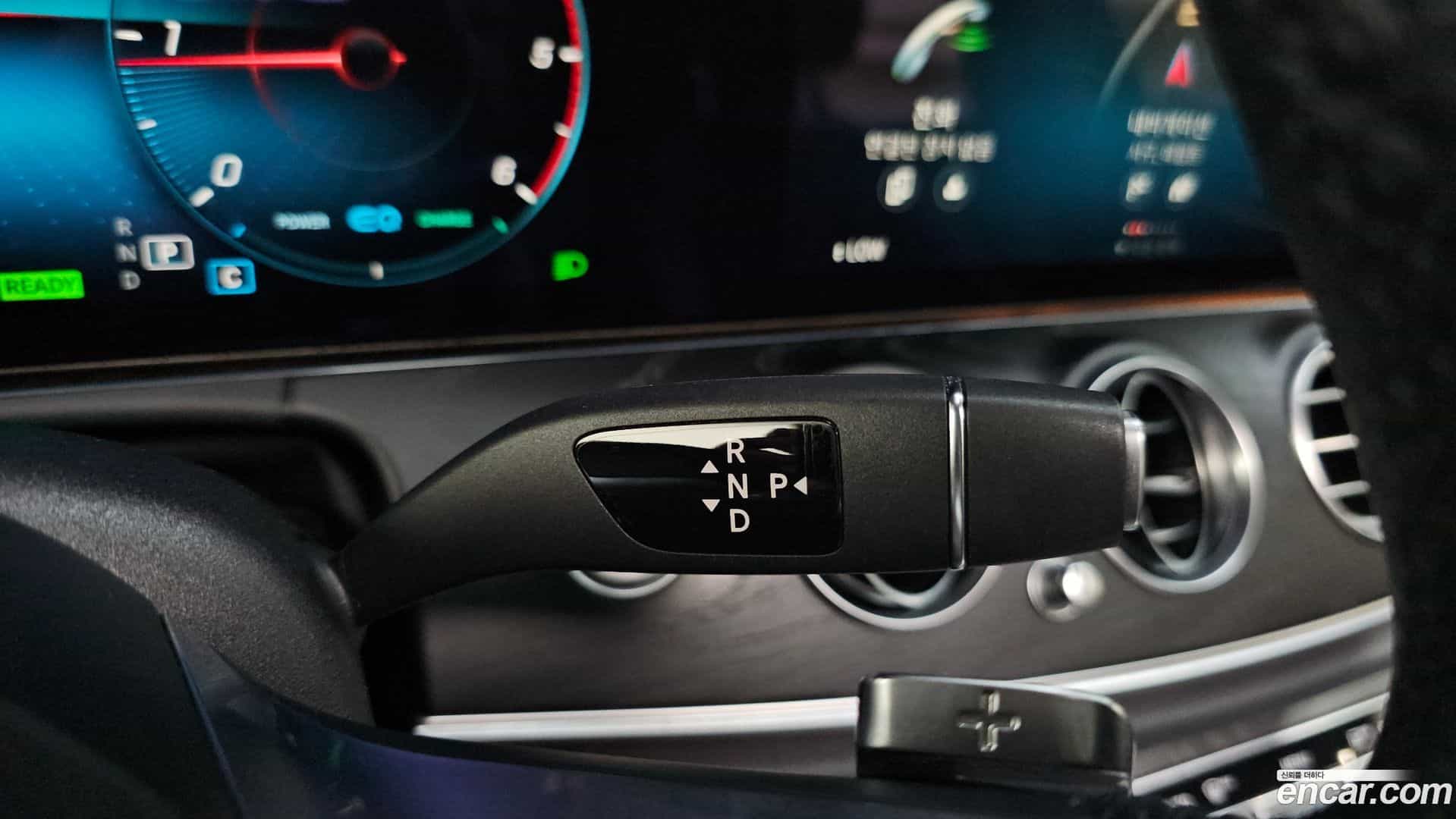 E-Class Mercedes-Benz 2022.7-INNER-009