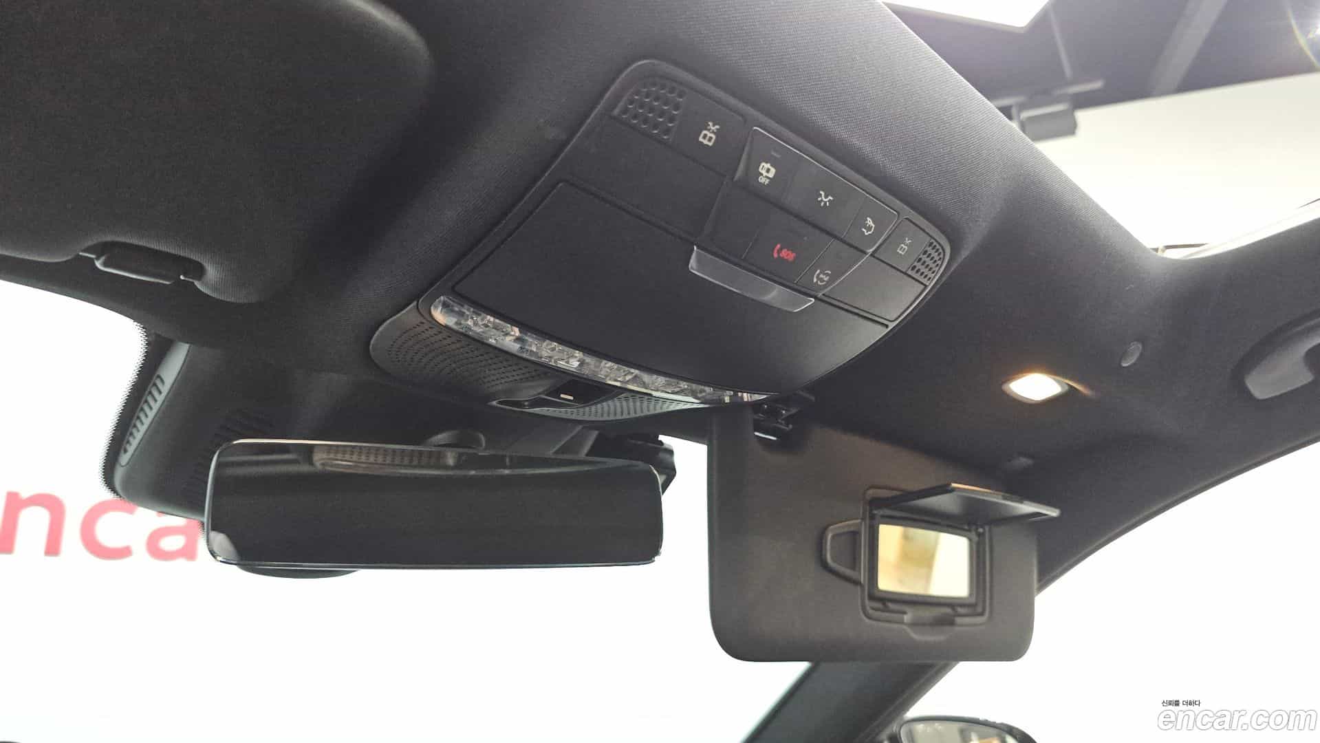 E-Class Mercedes-Benz 2022.7-OPTION-023