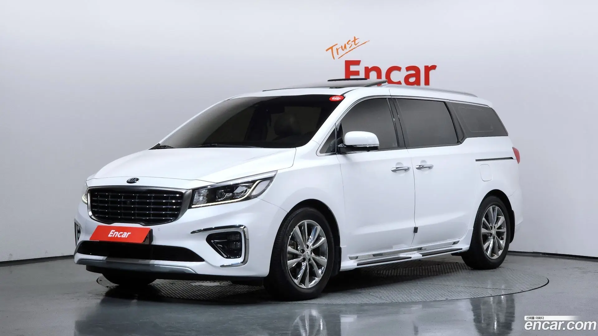 Main__Slider__Photo:Canival Kia 2018.9-0