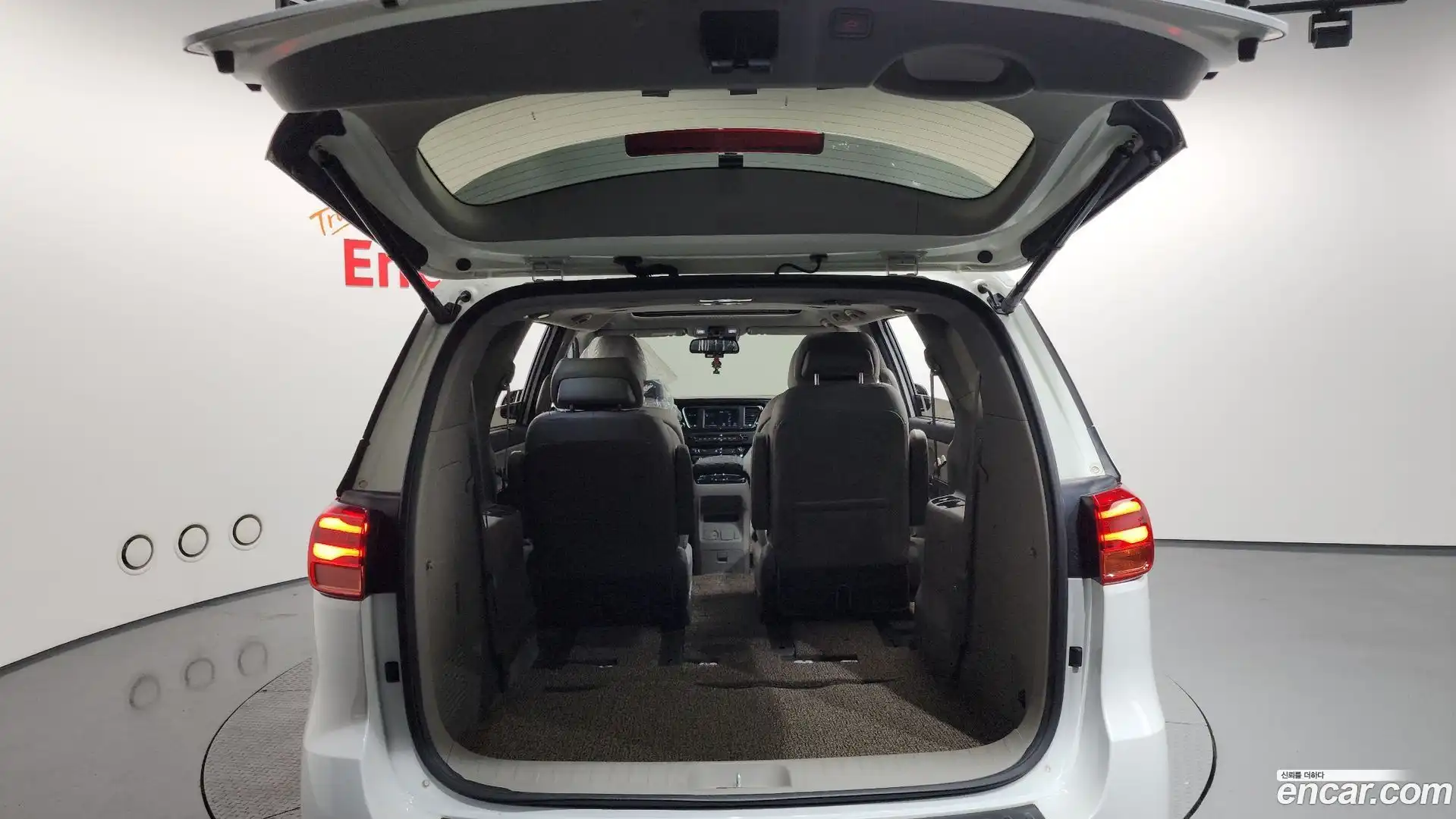 Canival Kia 2018.9-OPTION-024