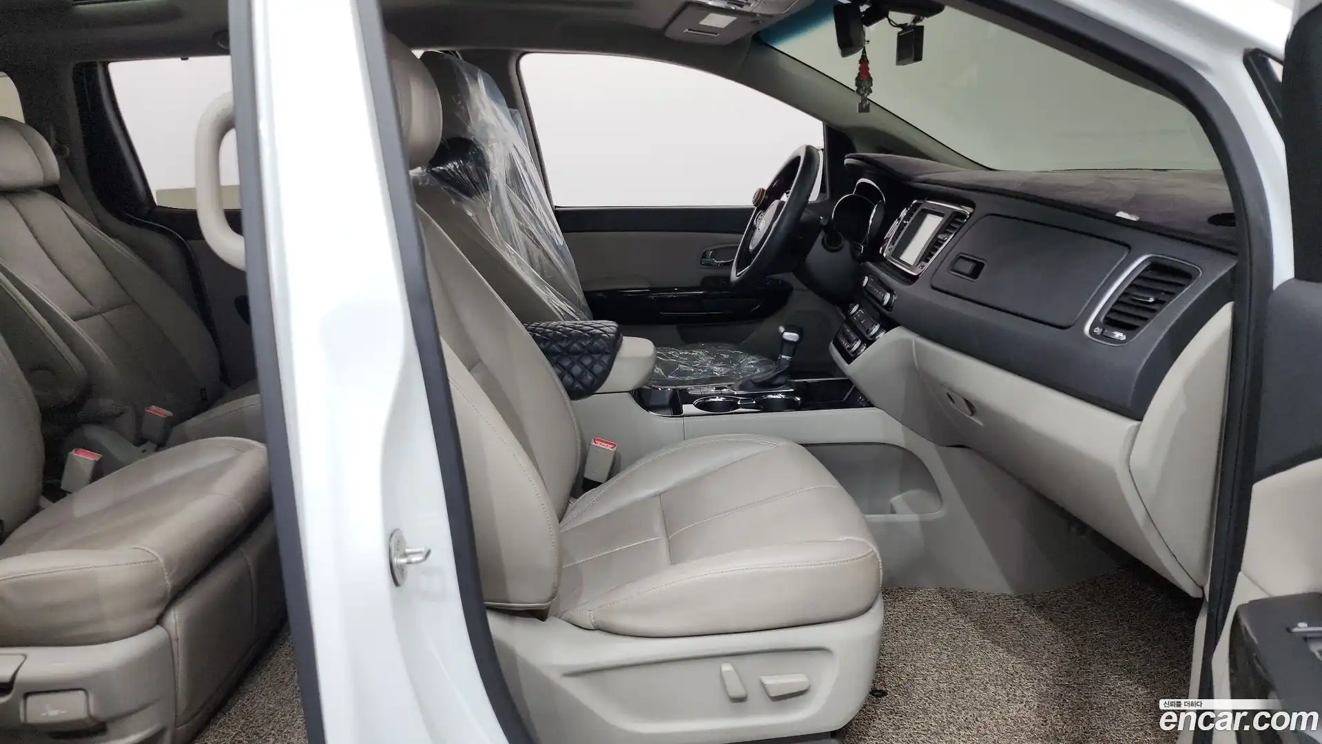Canival Kia 2018.9-INNER-036