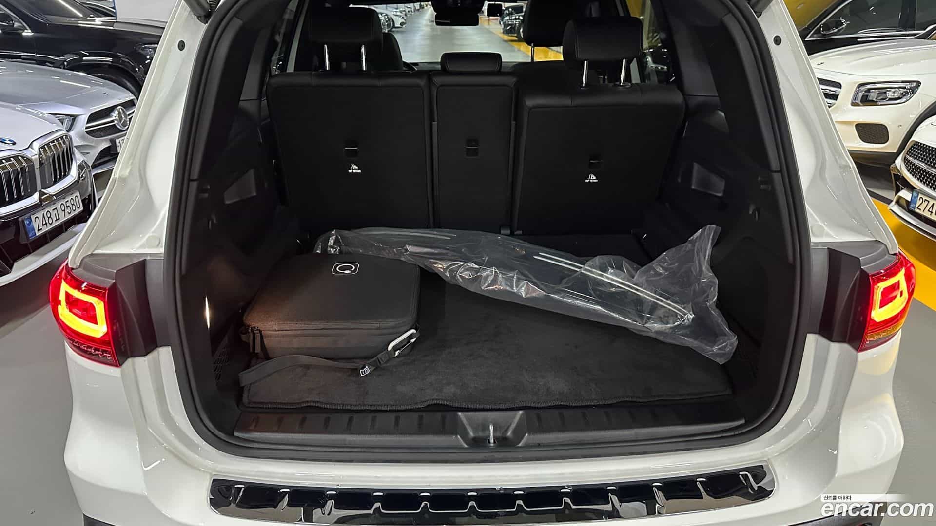 EQB Mercedes-Benz 2023.8-OPTION-017