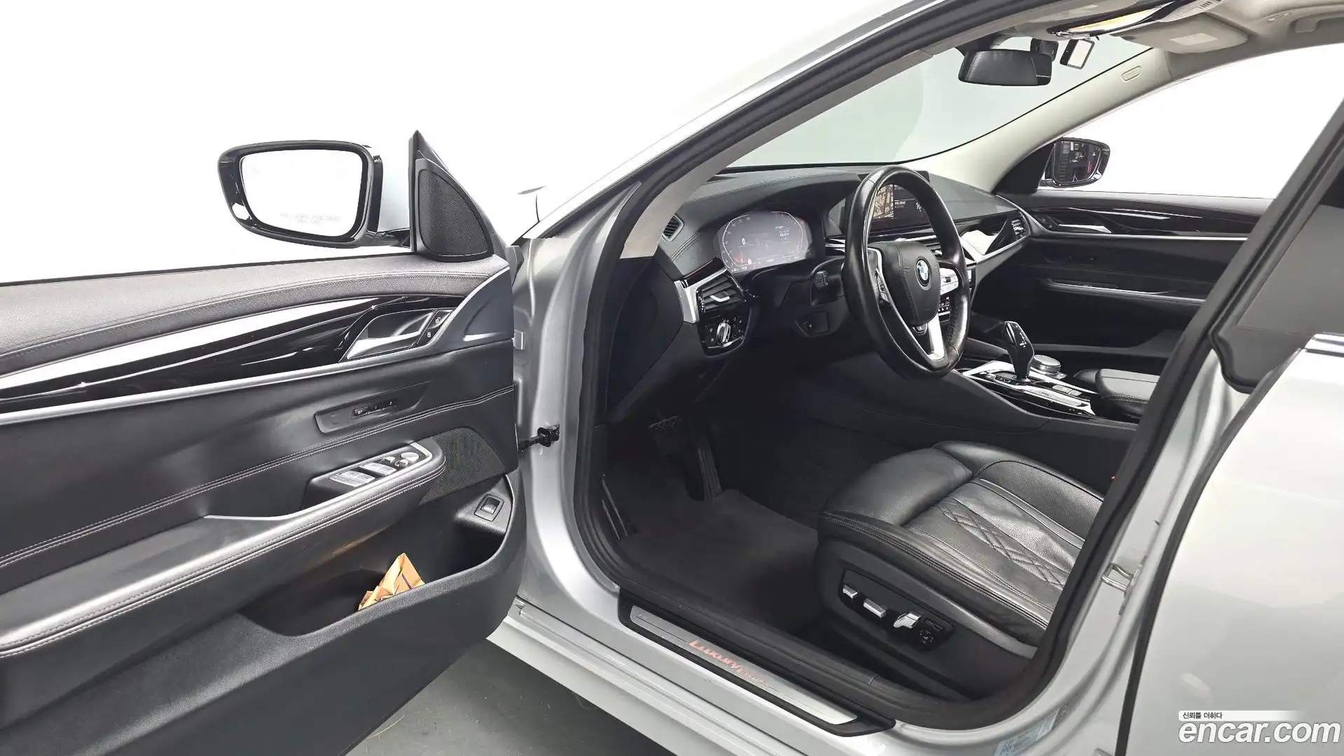 Gran Turismo BMW 2020.1-INNER-010