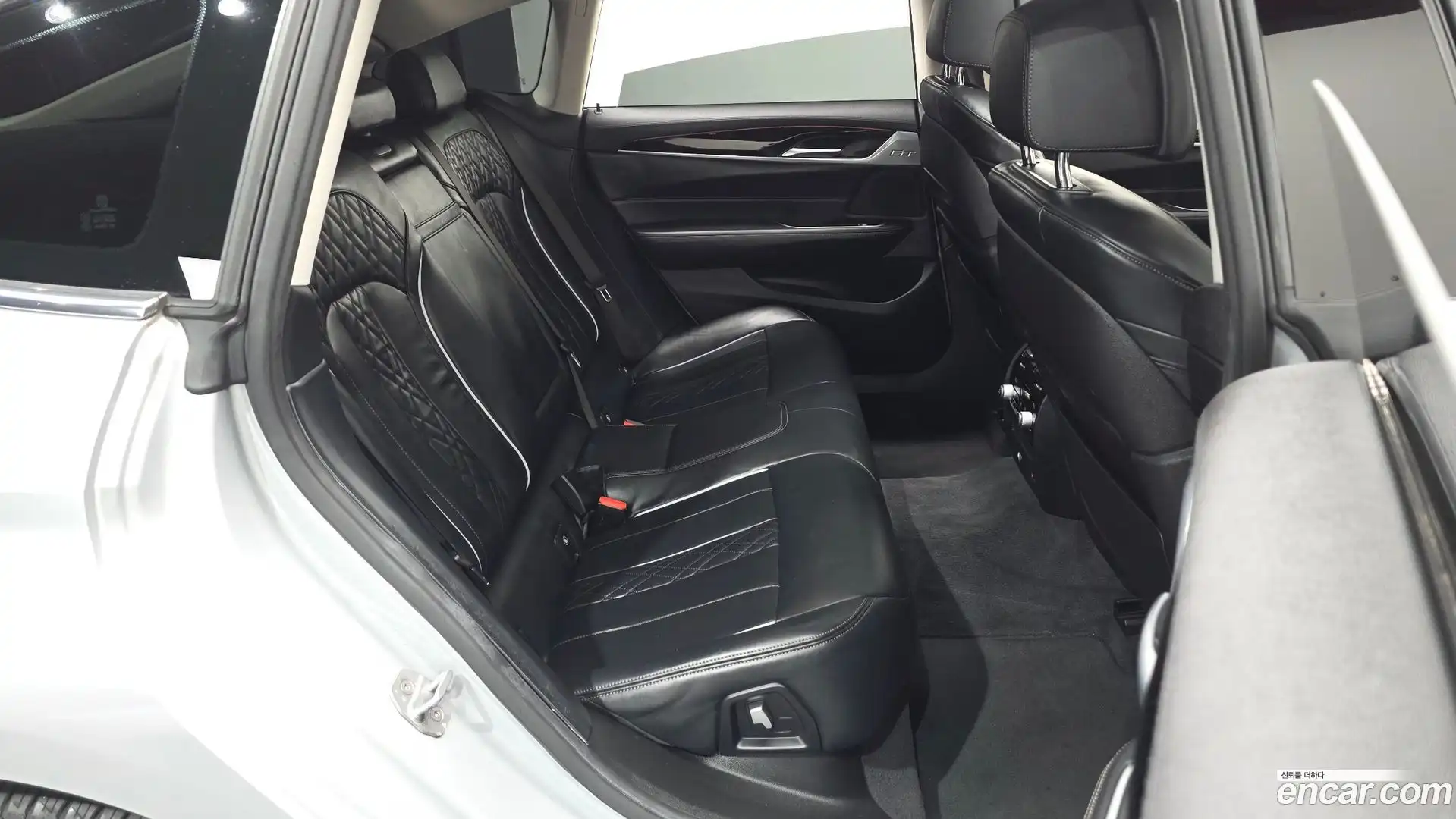Gran Turismo BMW 2020.1-OPTION-015