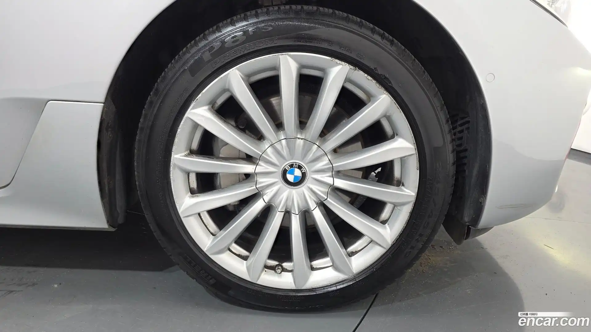 Gran Turismo BMW 2020.1-OUTER-031