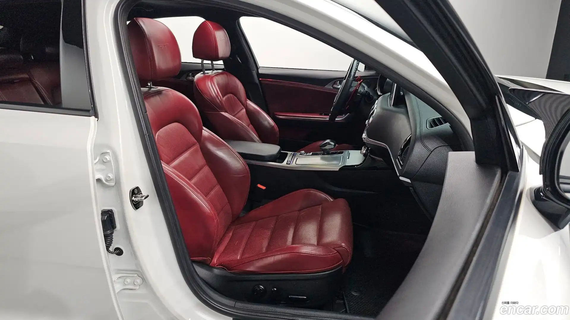Stinger Kia 2017.7-OPTION-016