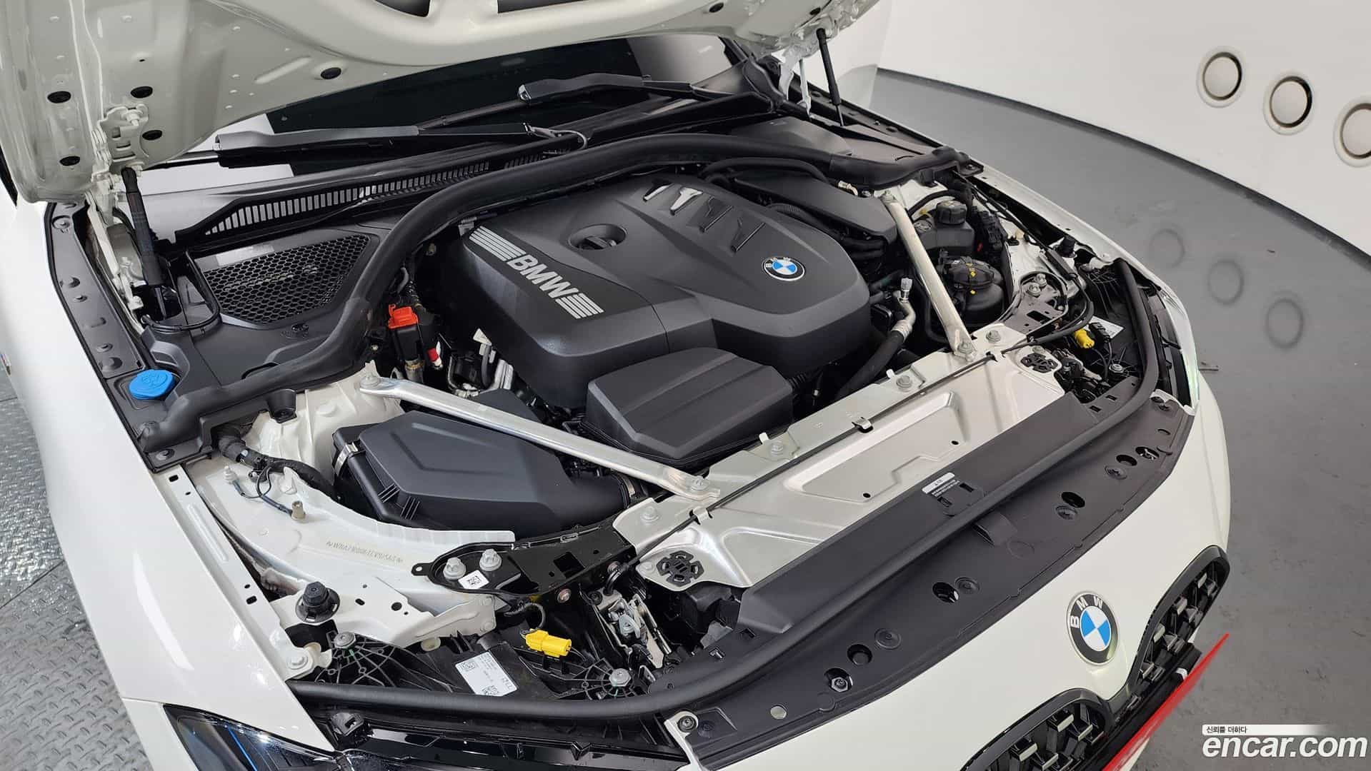 4-Series BMW 2025.9-OUTER-006