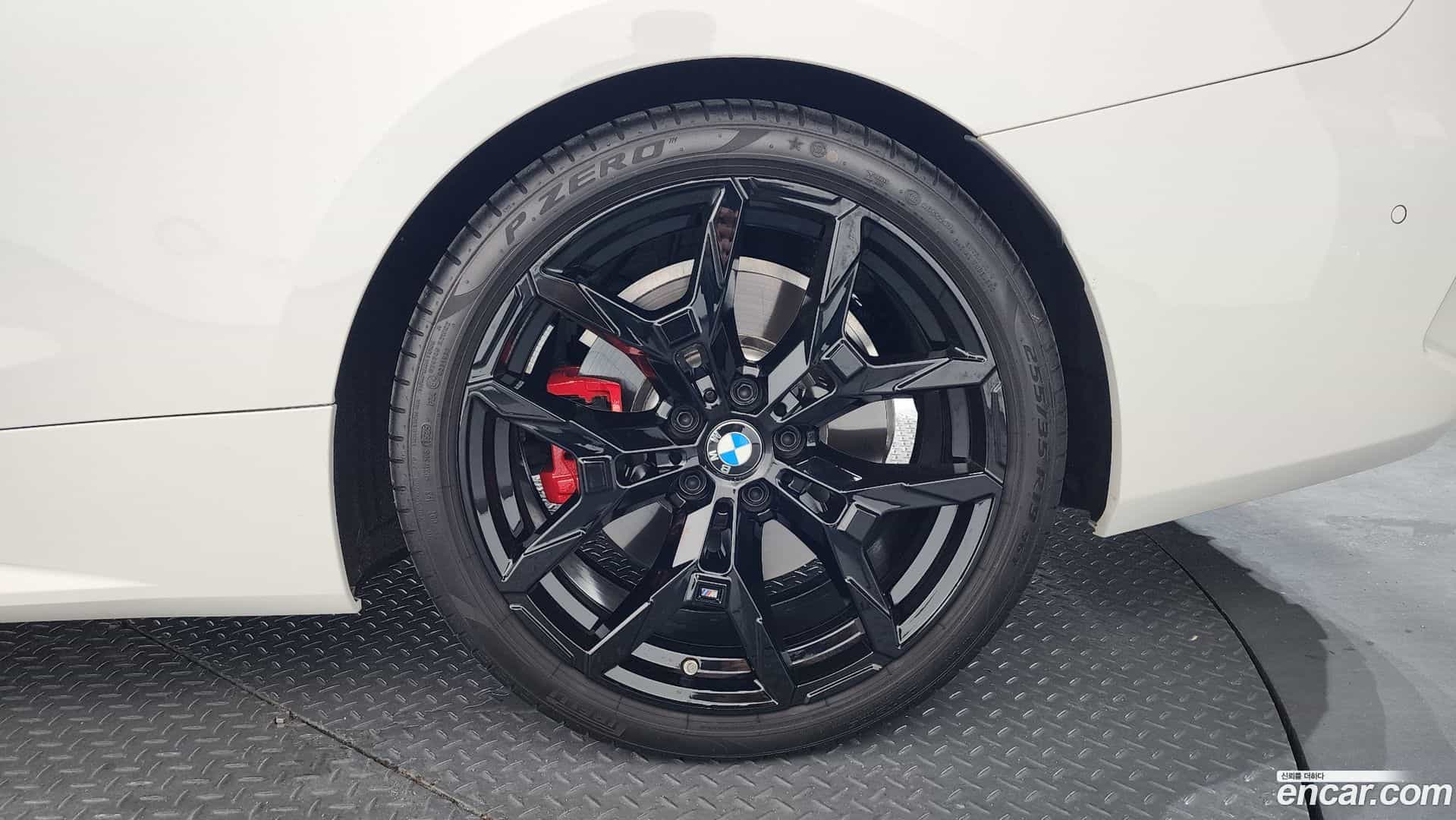 4-Series BMW 2025.9-OUTER-031