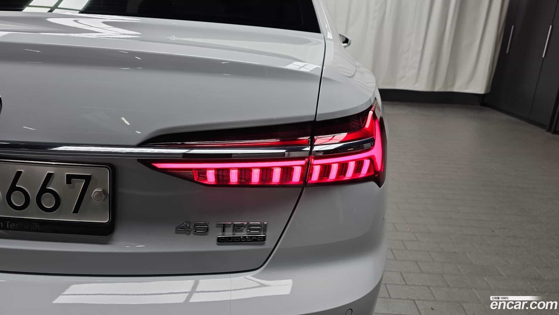 A6 Audi 2019.10-OUTER-033