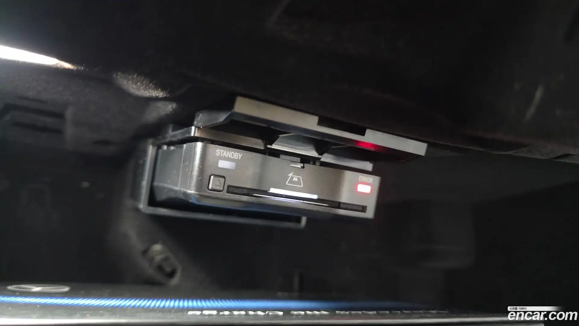 EQE Mercedes-Benz 2023.4-OPTION-042