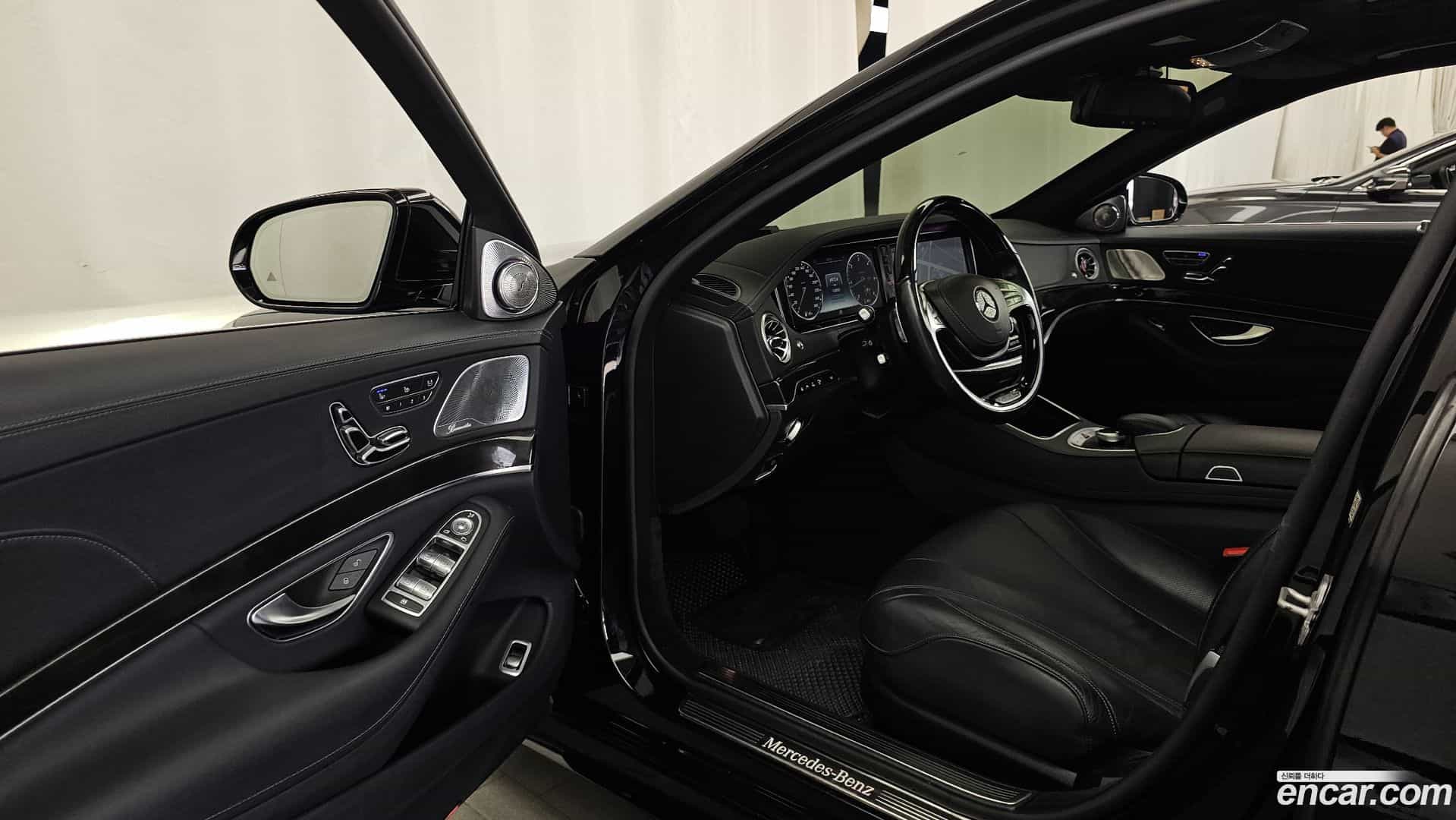 S-Class Mercedes-Benz 2015.11-INNER-010