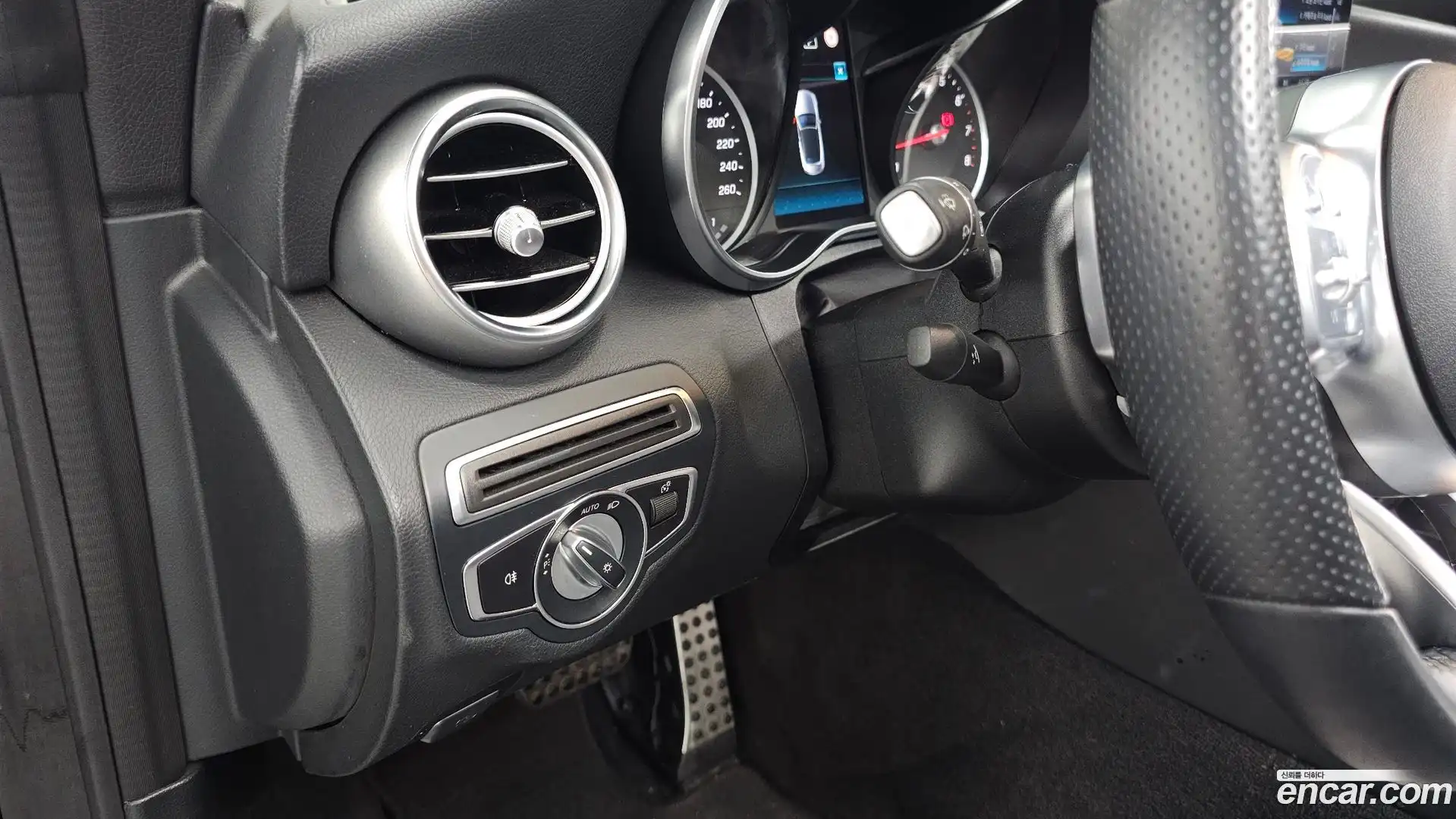 C-Class Mercedes-Benz 2019.10-OPTION-023