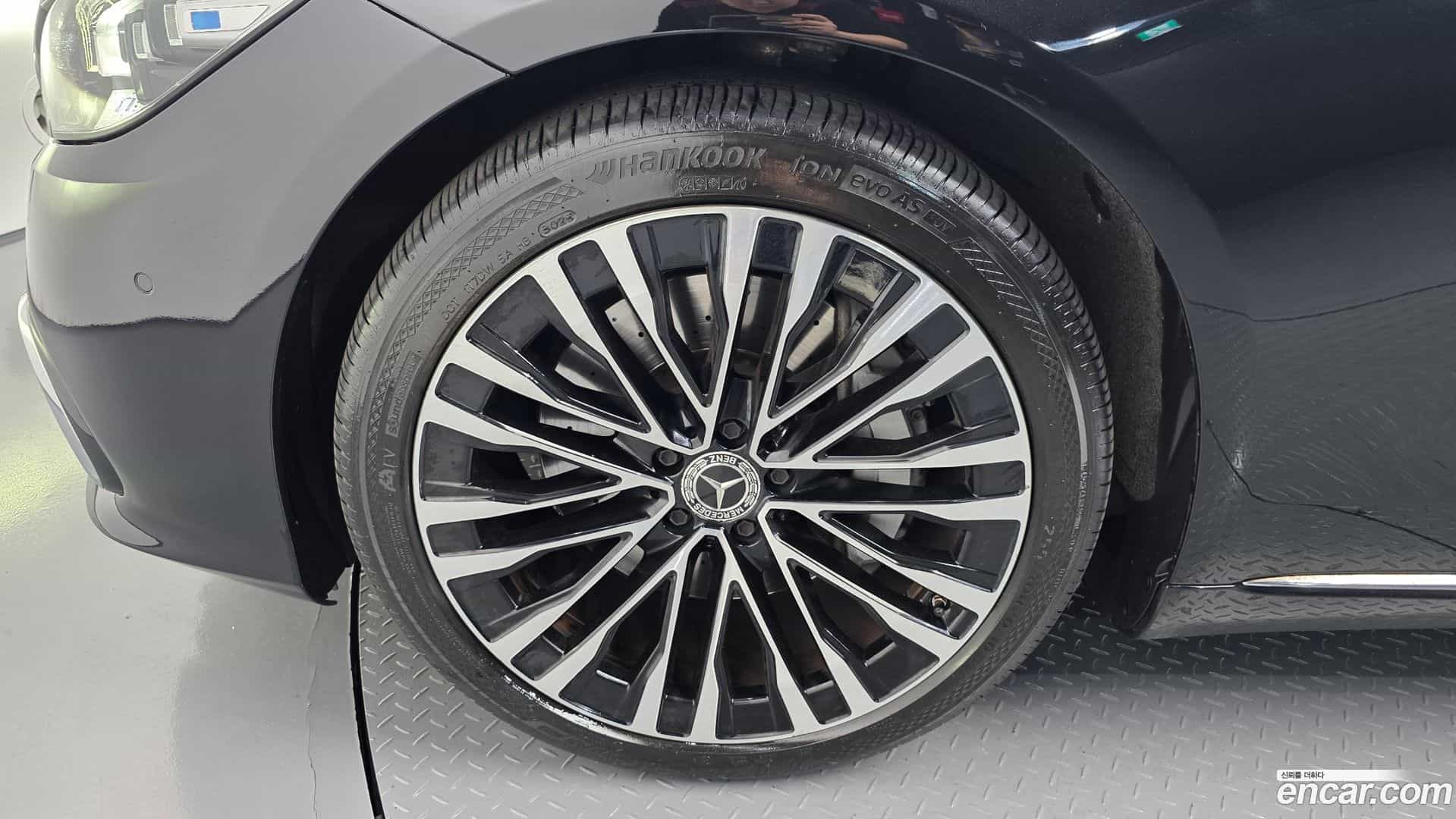 S-Class Mercedes-Benz 2022.1-OUTER-005