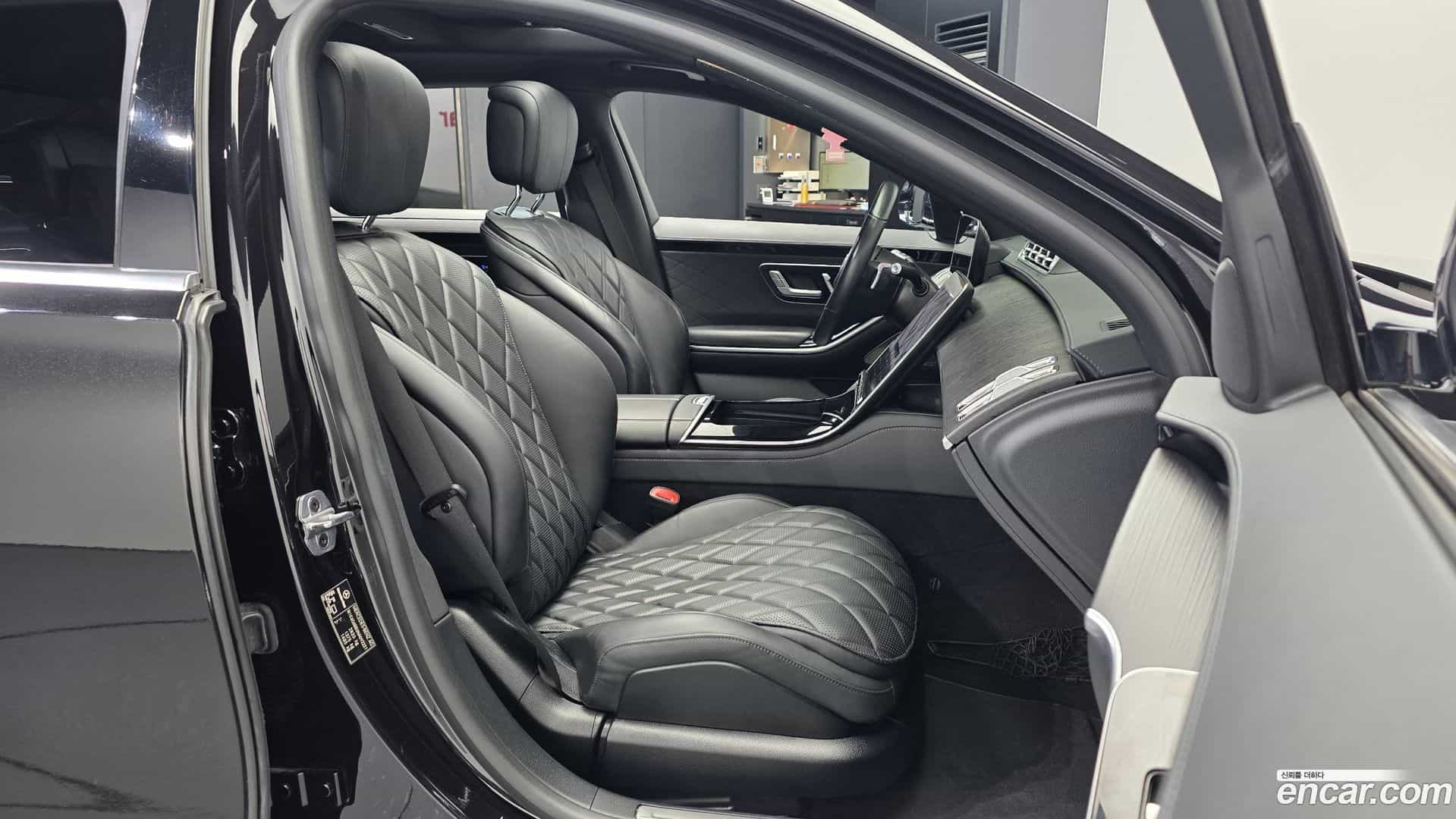 S-Class Mercedes-Benz 2022.1-OPTION-015