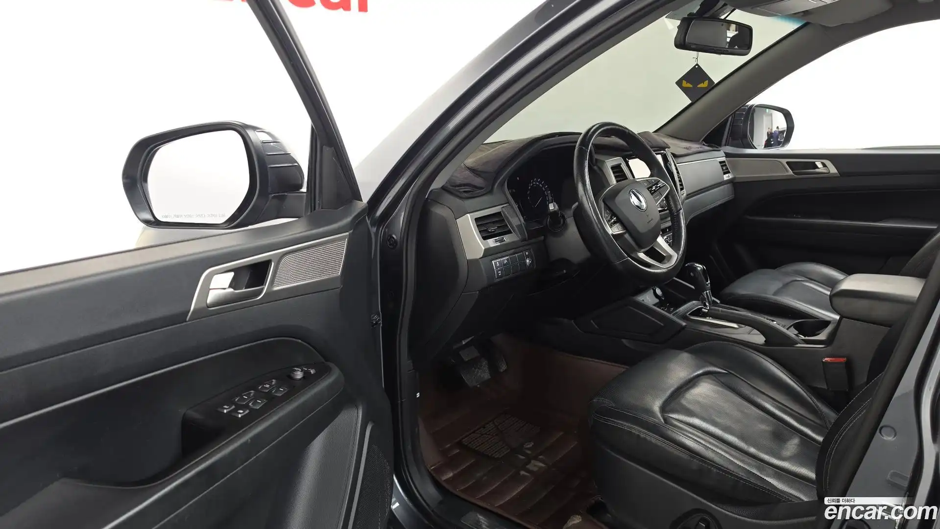 Rexton KG Mobility 2018.4-INNER-010
