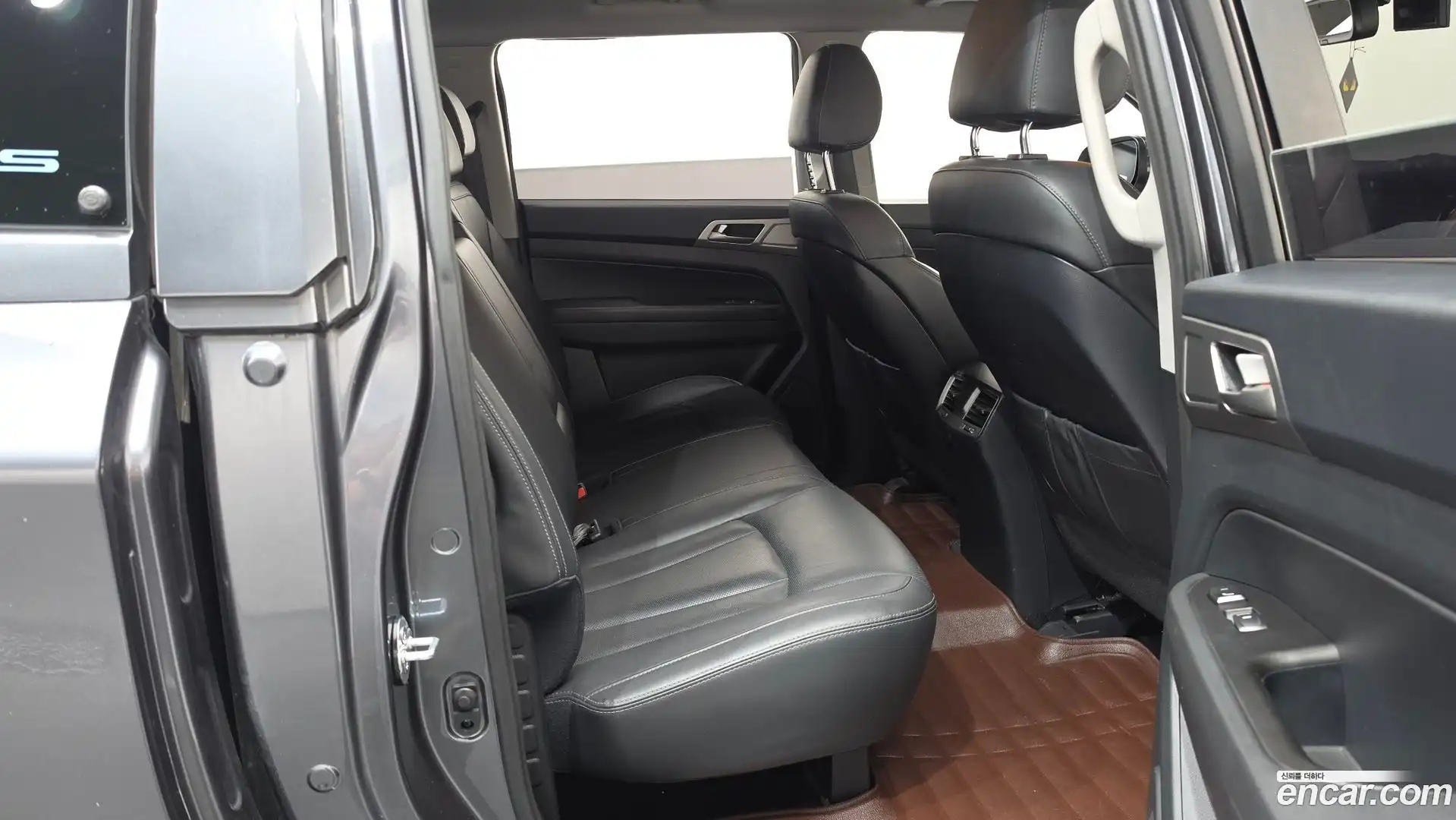 Rexton KG Mobility 2018.4-OPTION-015