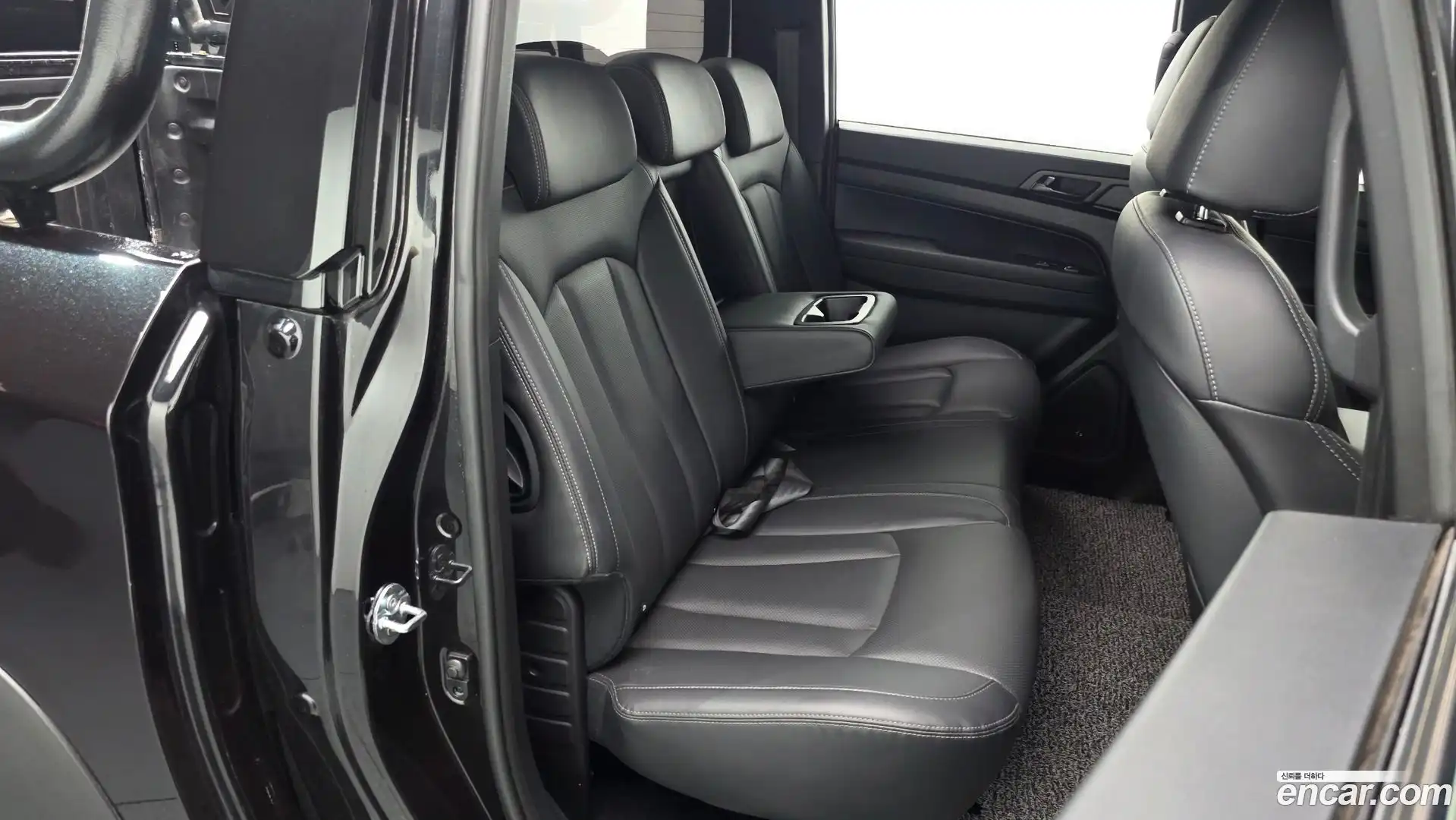 Rexton KG Mobility 2020.5-OPTION-016