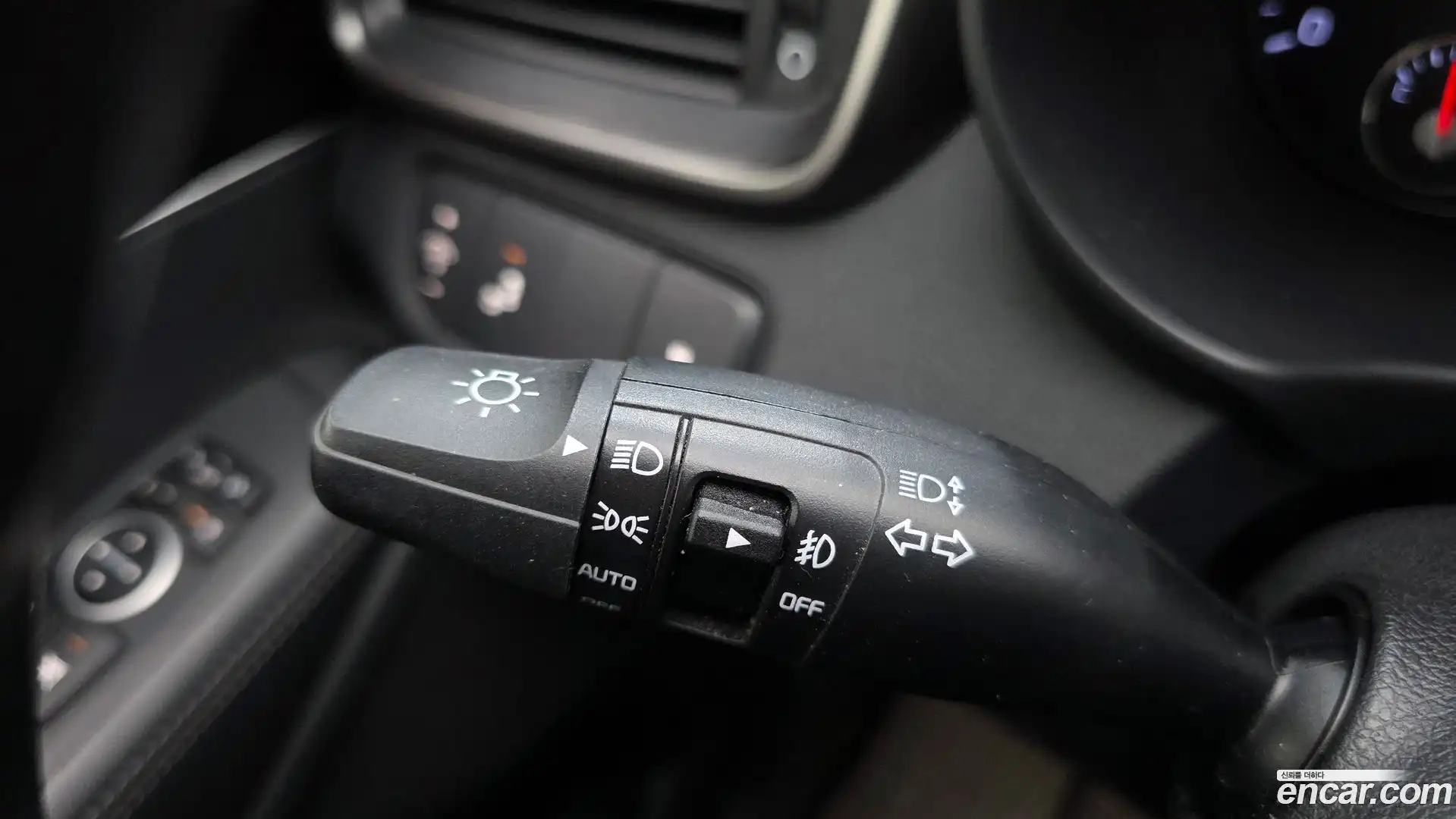 Sorento Kia 2018.2-OPTION-024