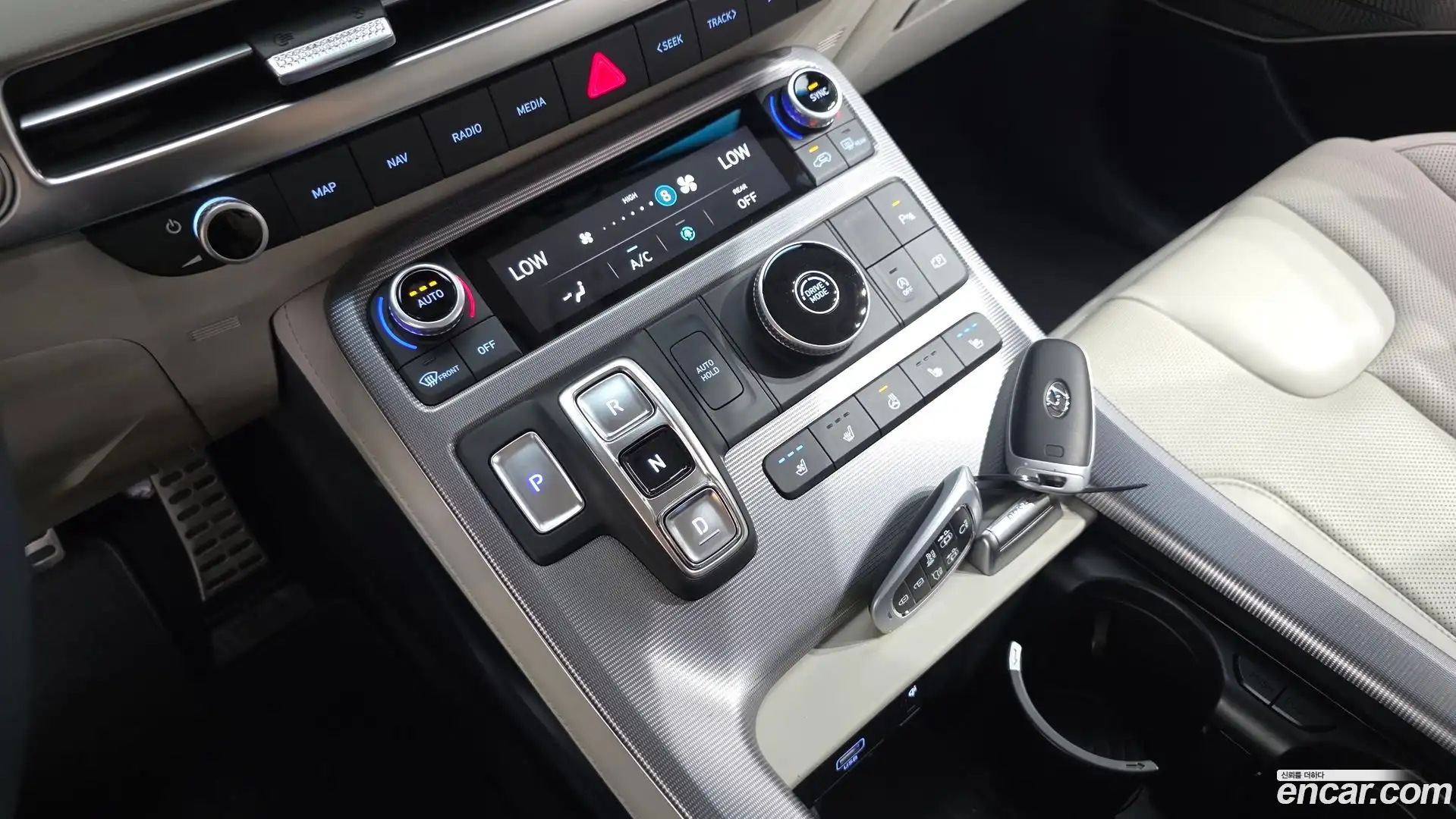 Palisade Hyundai 2022.5-INNER-009