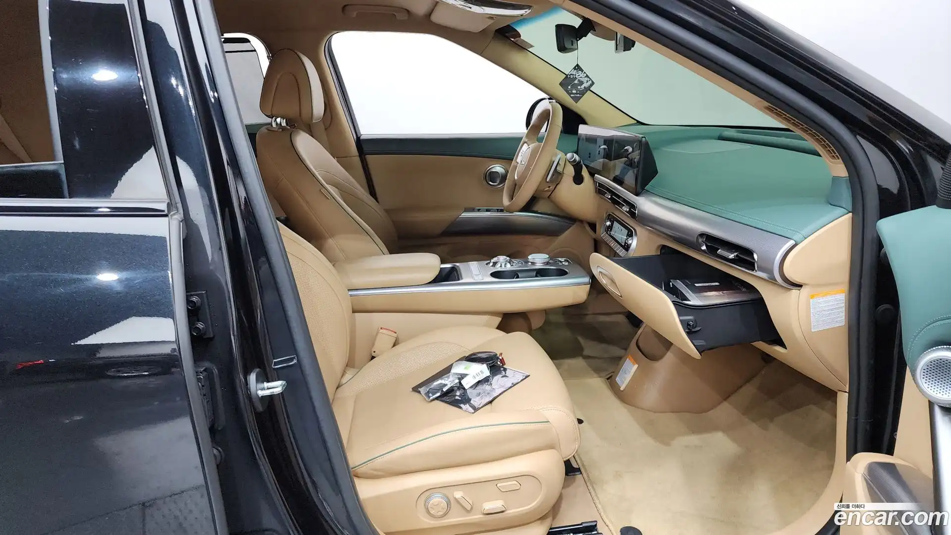 GV60 Genesis 2022.4-INNER-036
