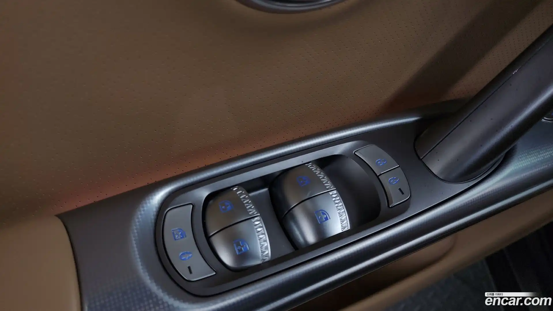 GV60 Genesis 2022.4-OPTION-043