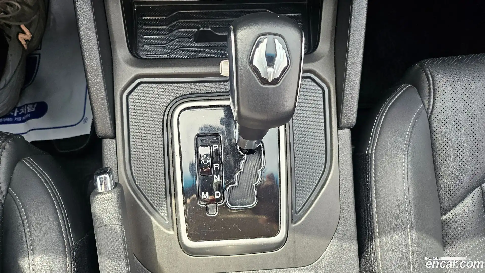 Rexton KG Mobility 2019.6-INNER-009