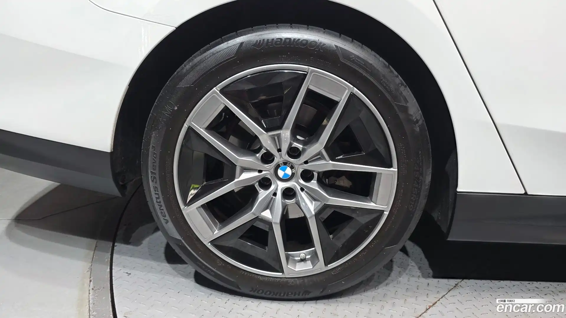 5-Series BMW 2024.2-OUTER-005