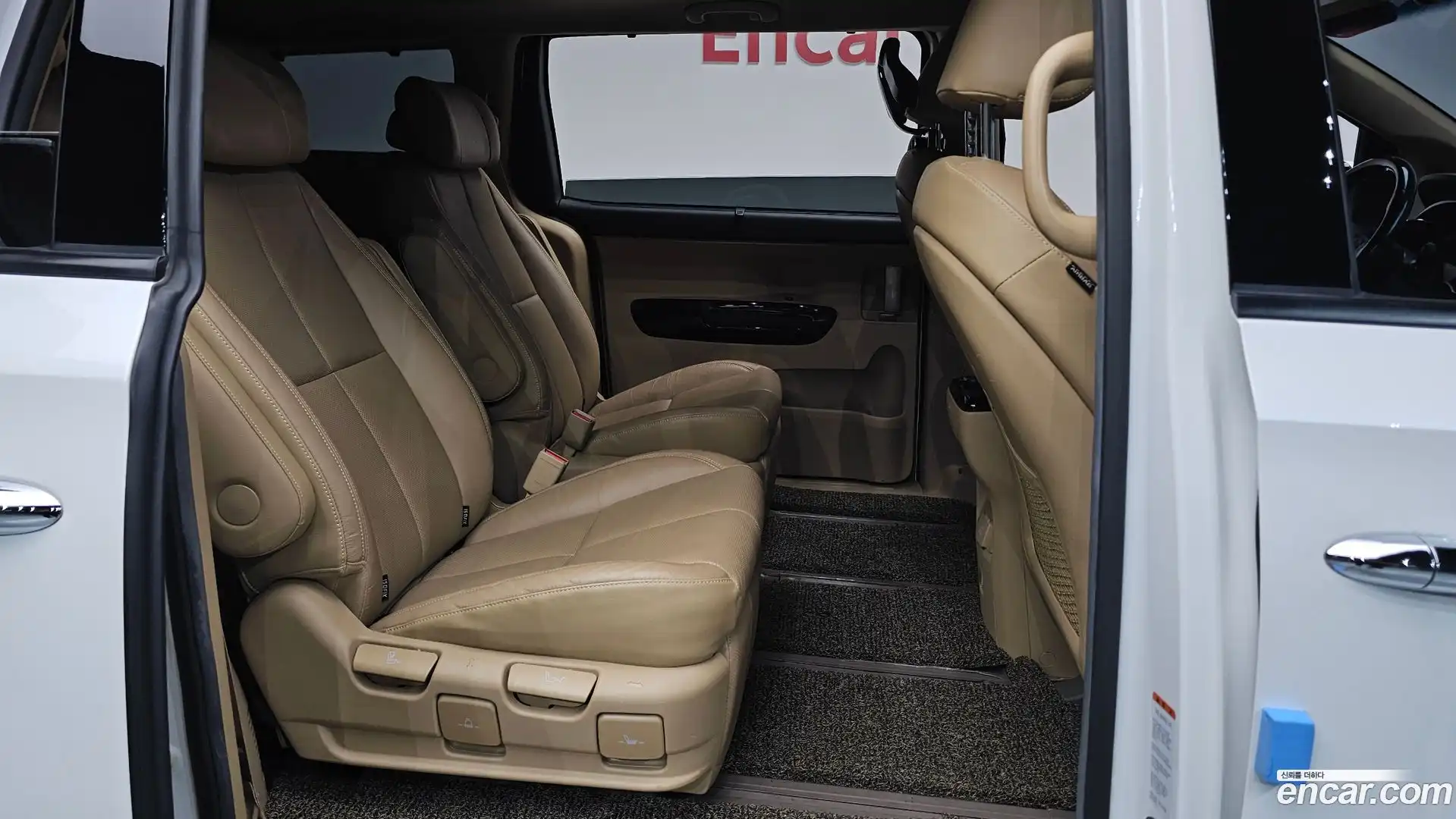 Canival Kia 2017.4-OPTION-015