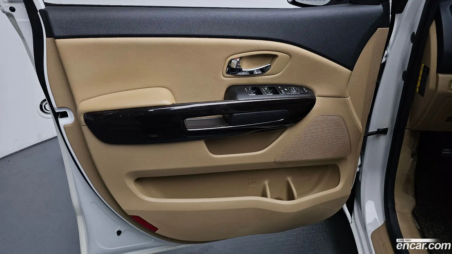 Canival Kia 2017.4-INNER-034