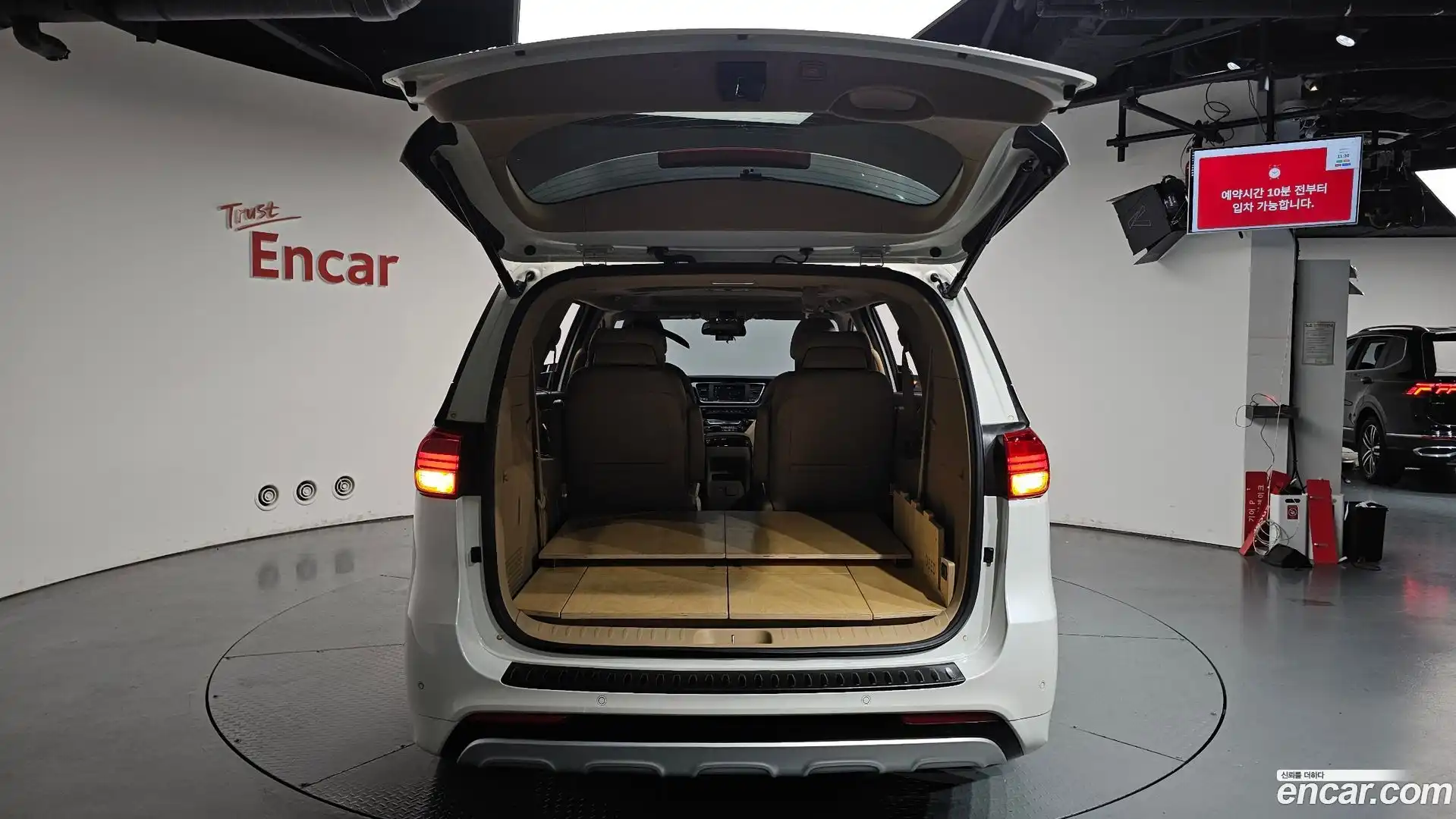 Canival Kia 2017.4-OPTION-045