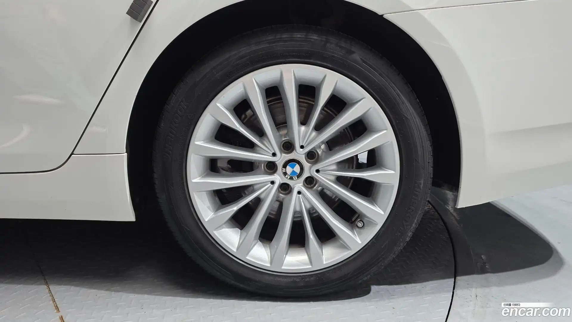 5-Series BMW 2021.3-OUTER-031