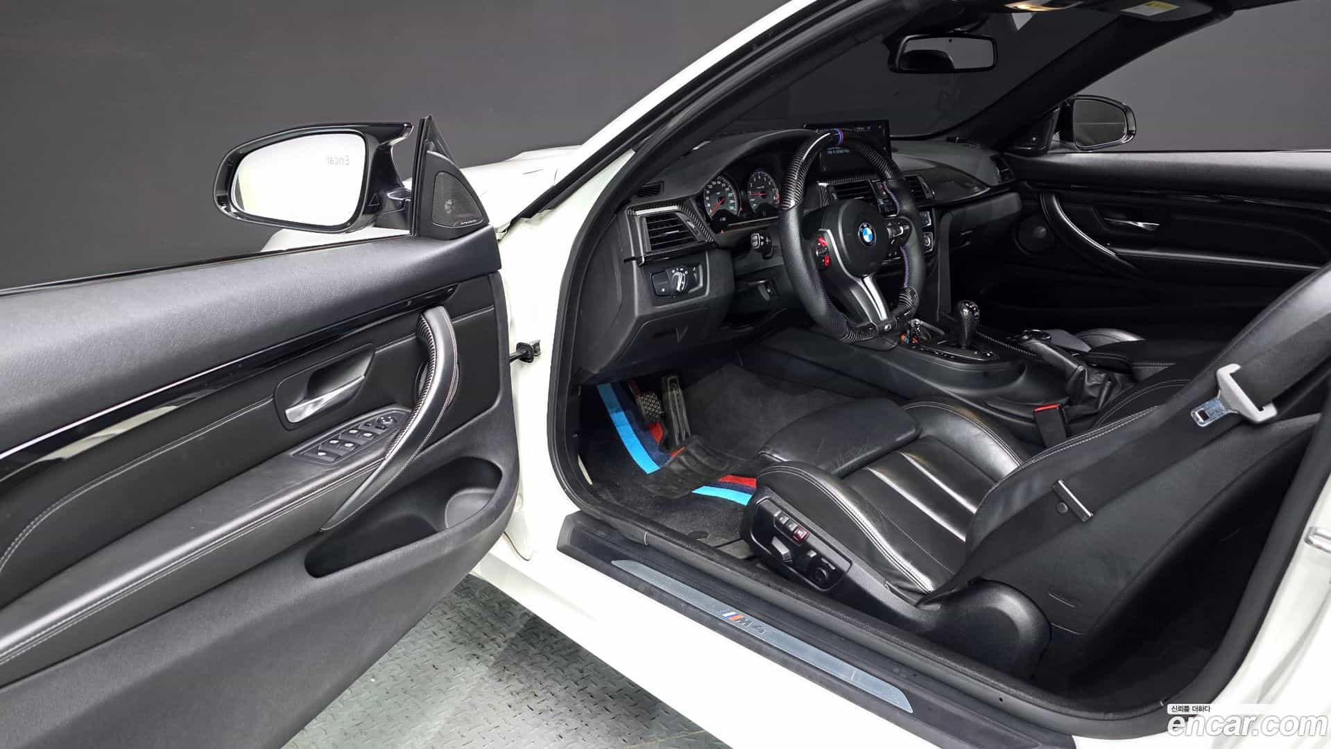 M4 BMW 2015.5-INNER-010