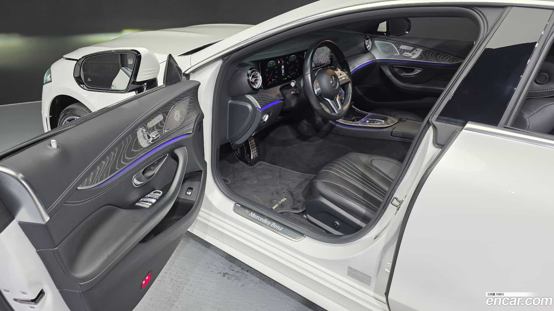 CLS-Class Mercedes-Benz 2021.5-INNER-010