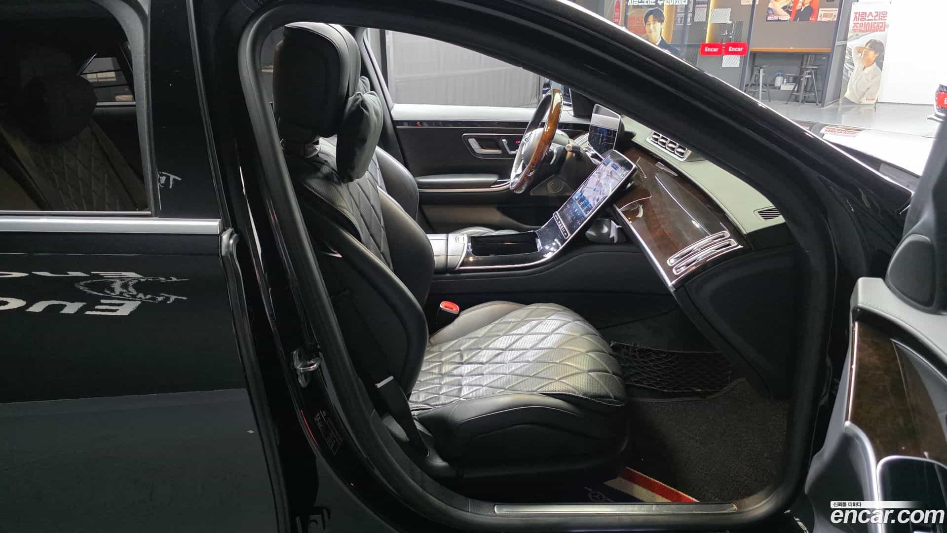 S-Class Mercedes-Benz 2021.6-OPTION-015