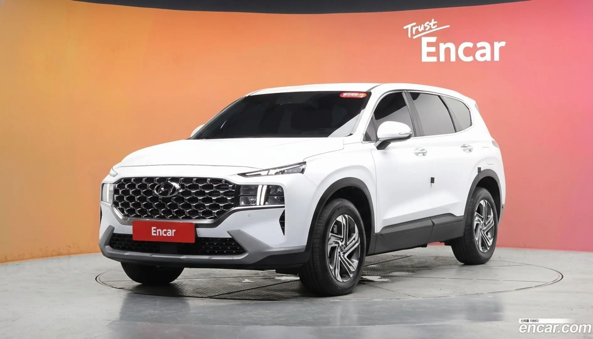 Main__Slider__Photo:Santafe Hyundai 2023.5-0