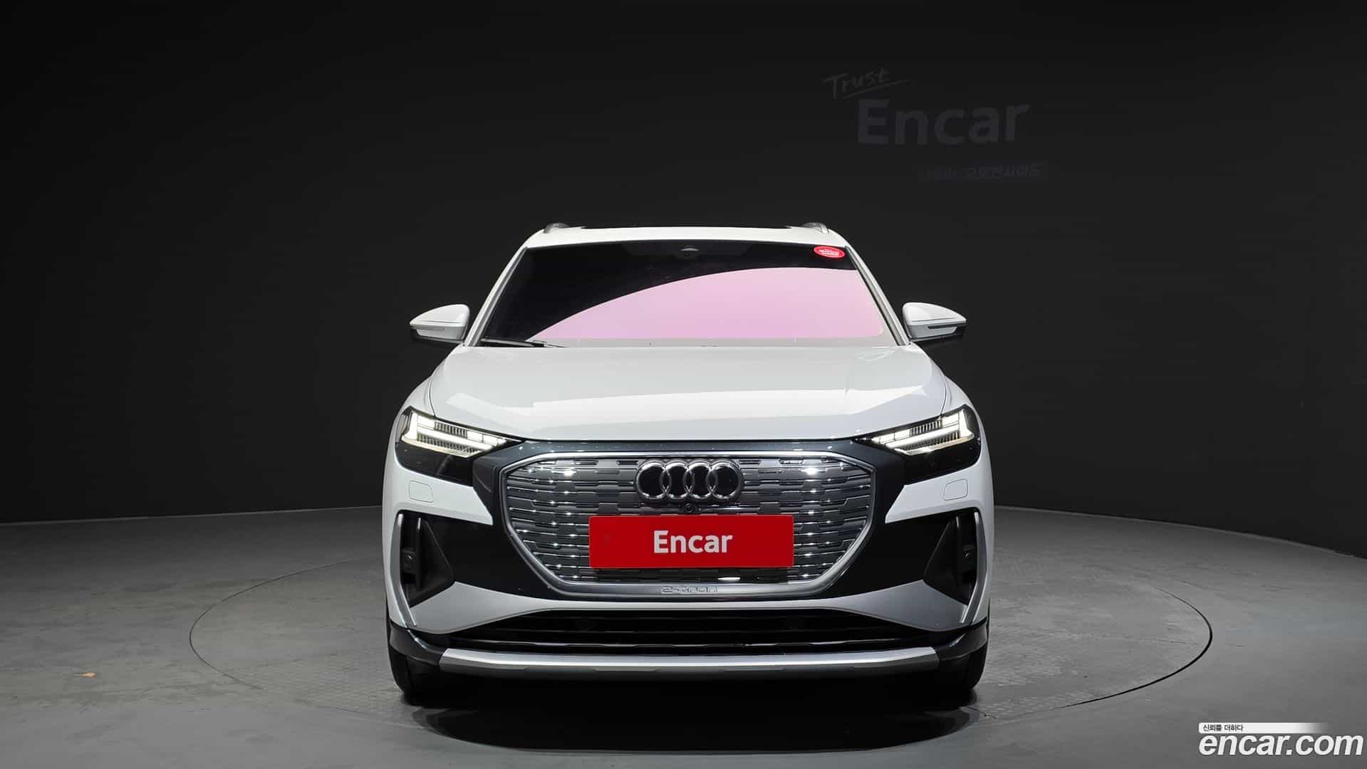 Q4 e-tron Audi 2022.8-OUTER-003