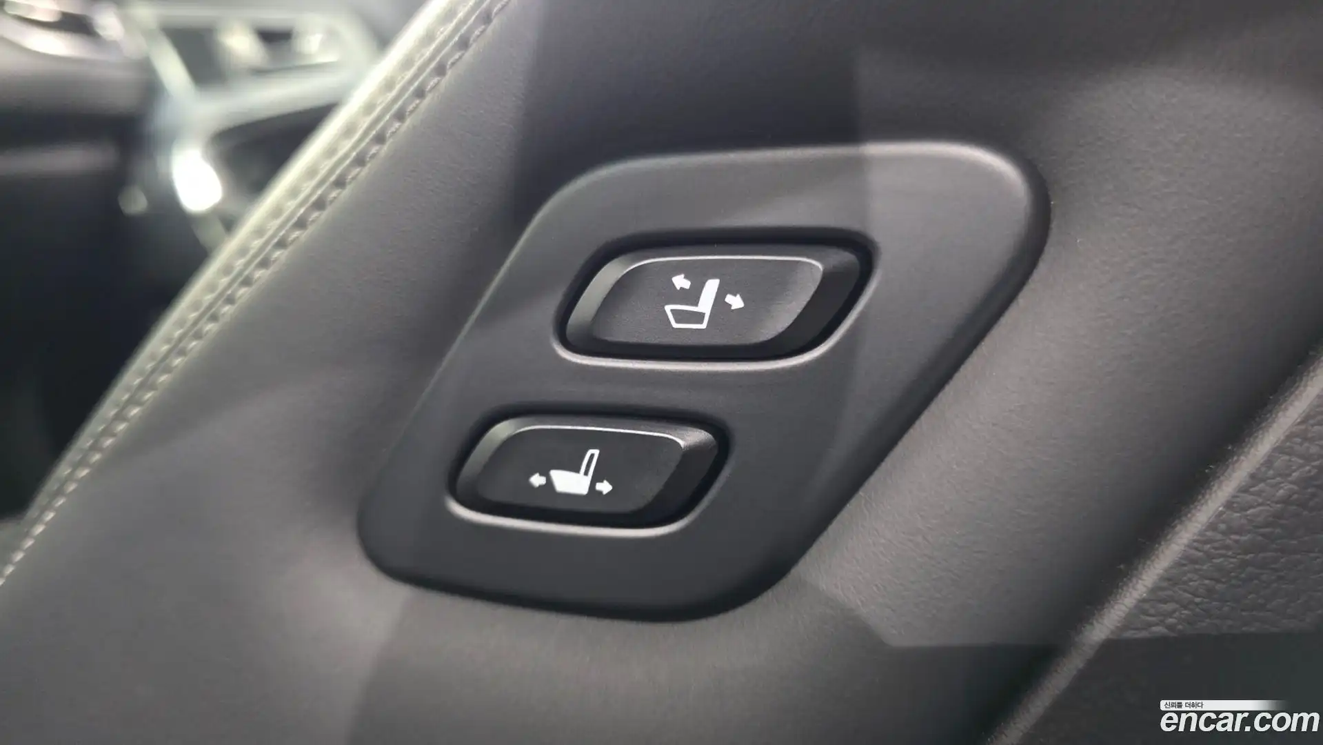 G70 Genesis 2018.2-OPTION-021