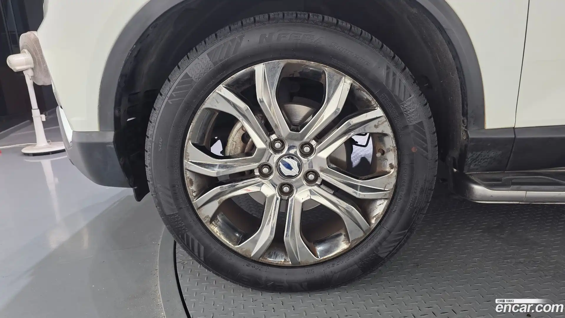 Rexton KG Mobility 2017.5-OUTER-005