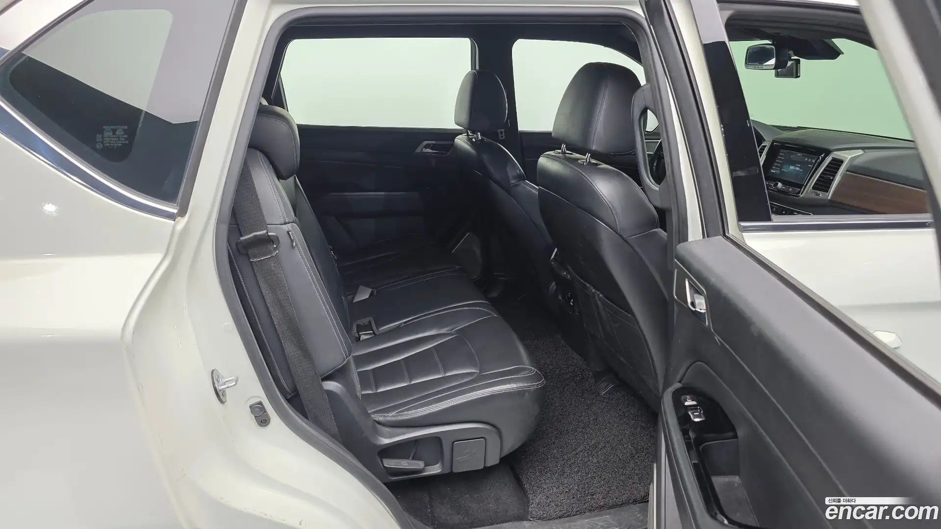 Rexton KG Mobility 2017.5-OPTION-016