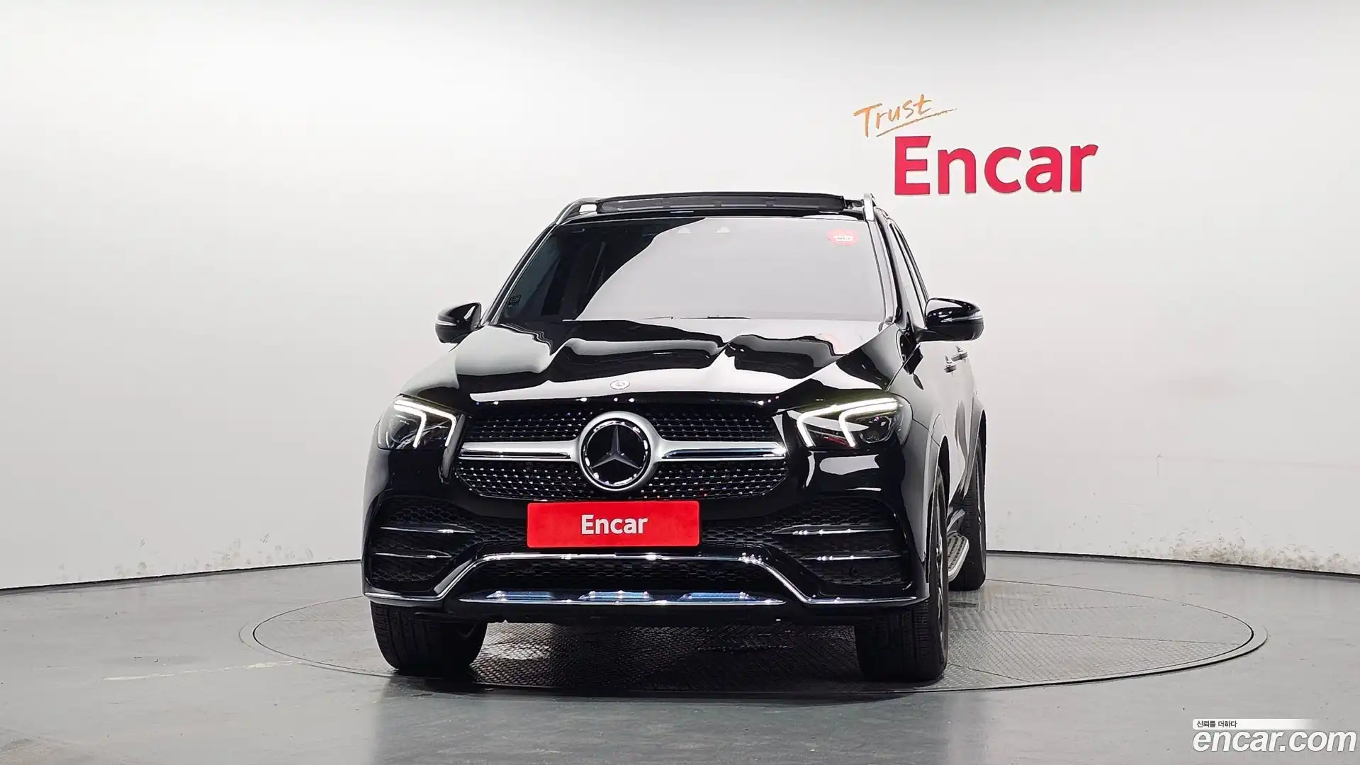 GLE-Class Mercedes-Benz 2021.10-OUTER-003