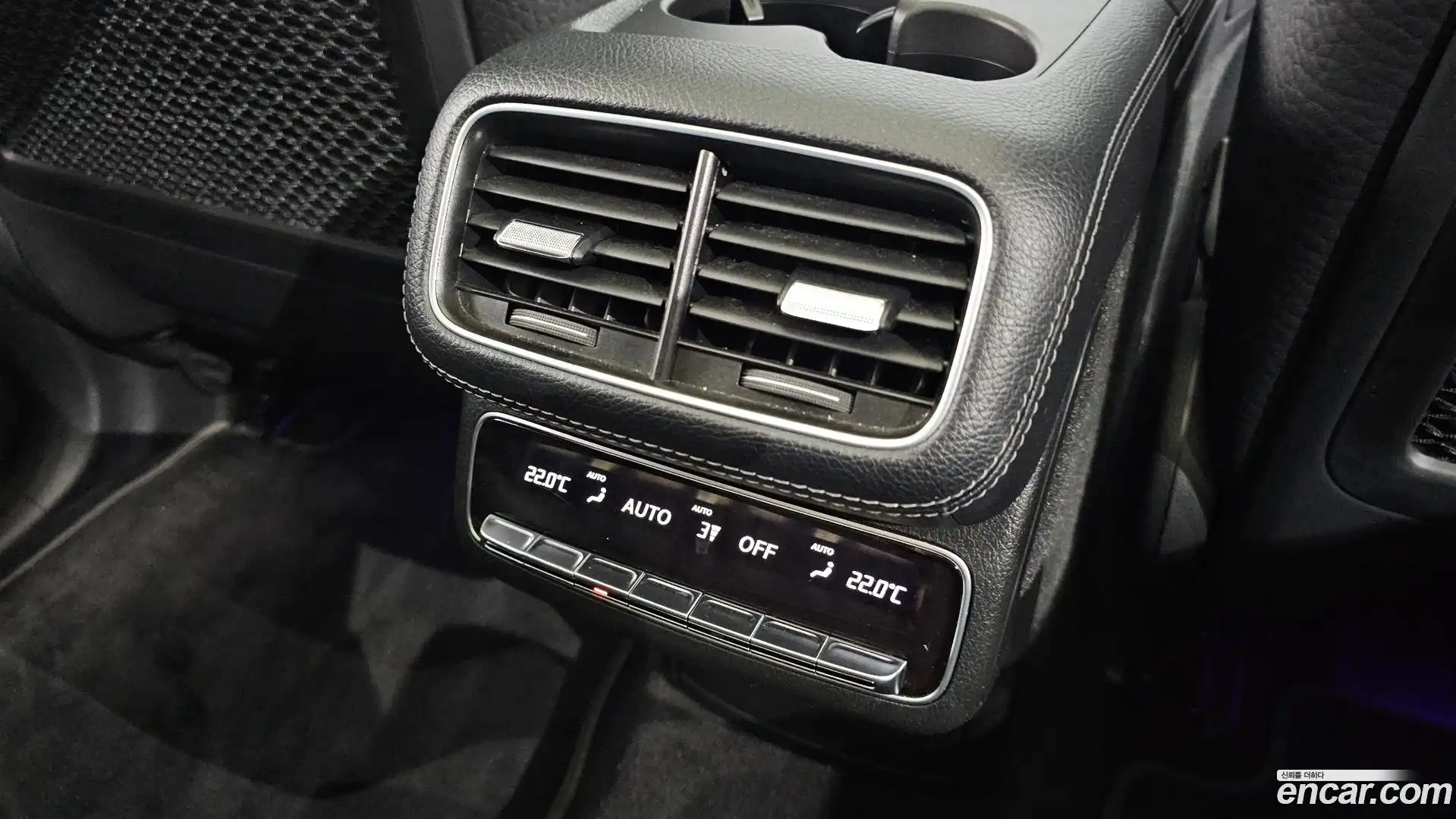 GLE-Class Mercedes-Benz 2021.10-OPTION-045
