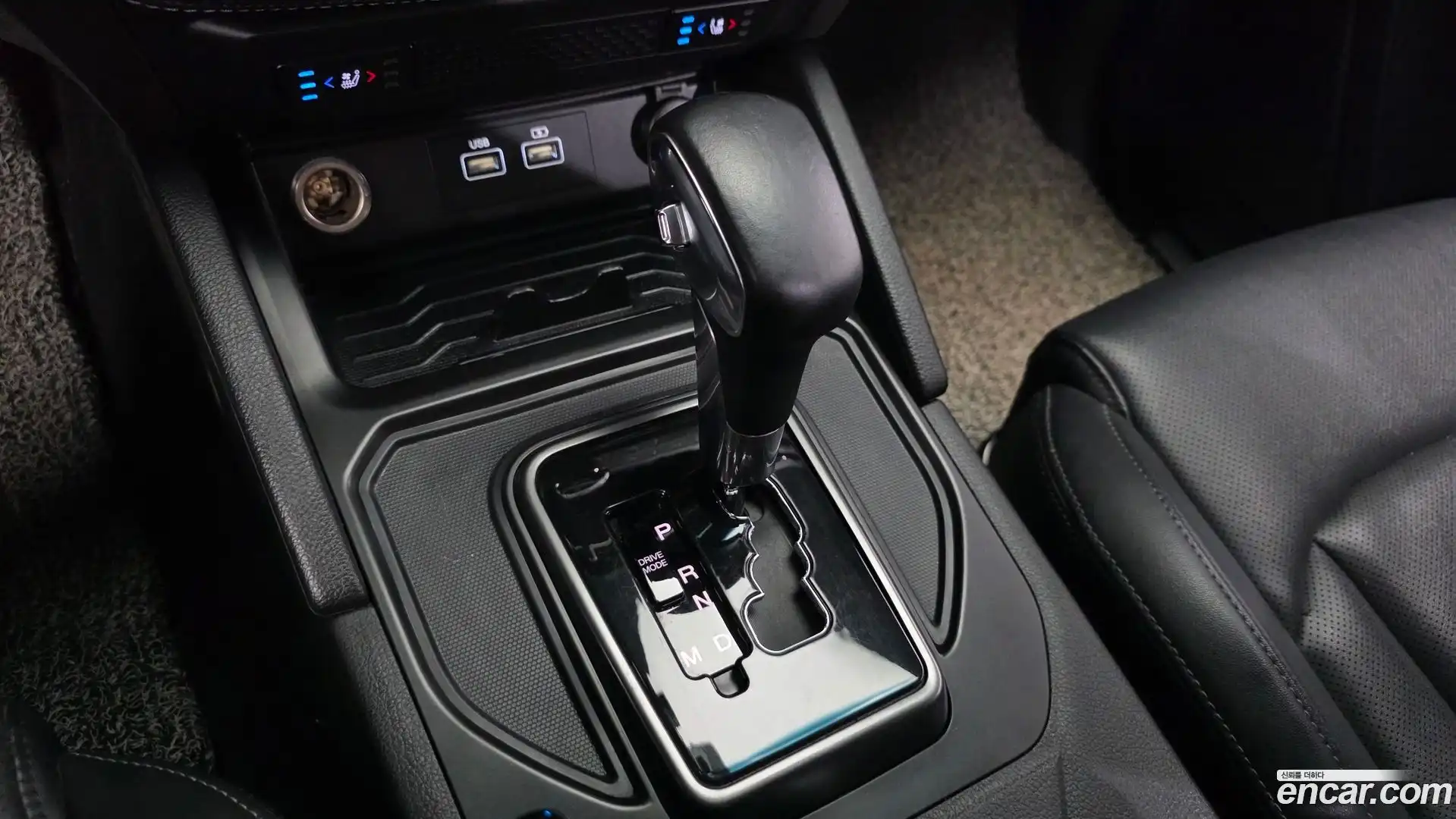Rexton KG Mobility 2022.4-INNER-009
